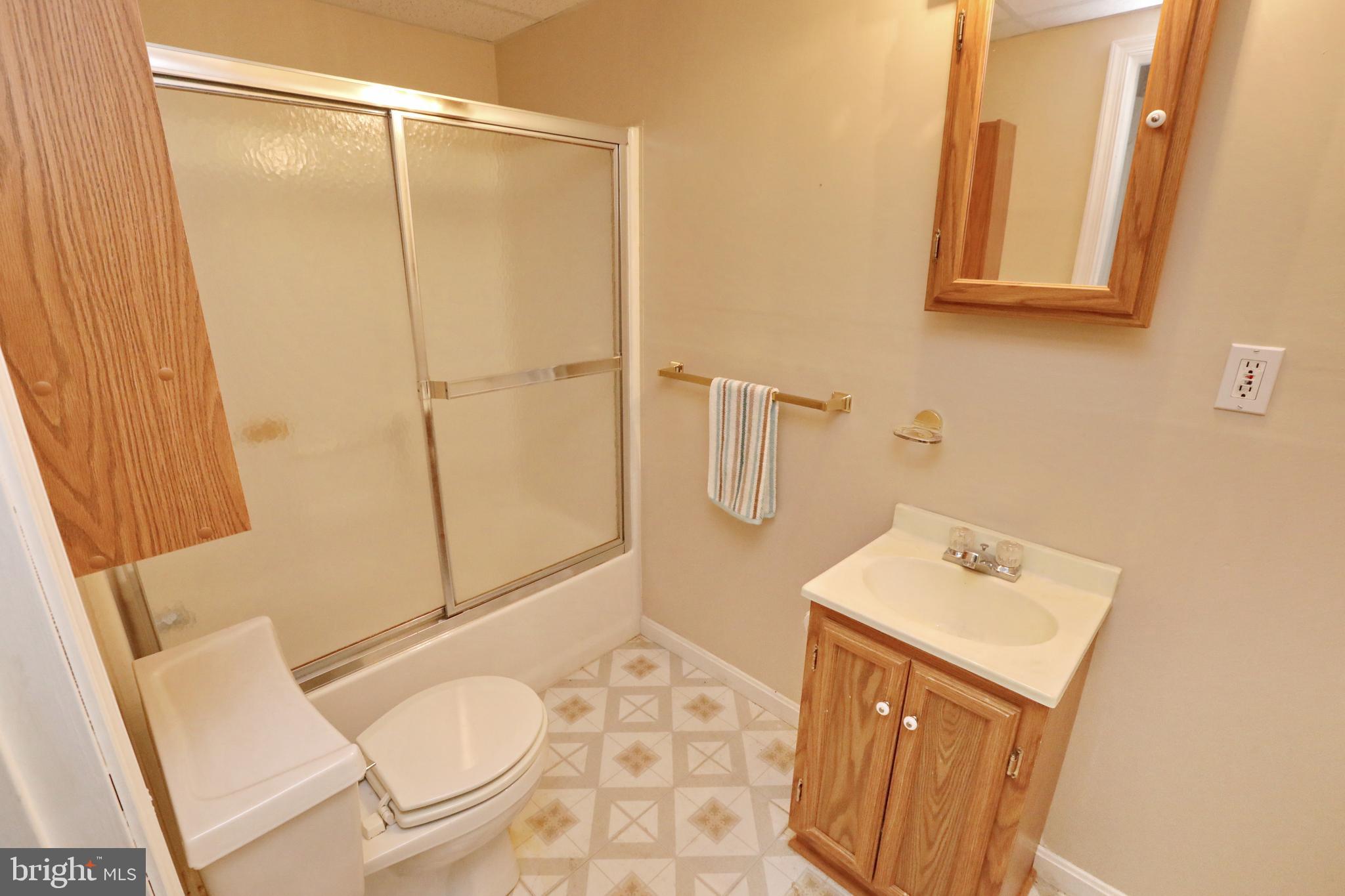 MOUNT EAGLE FARM - Residential