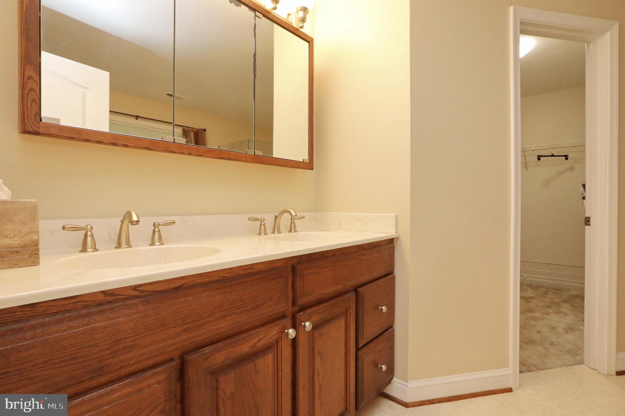 MOUNT EAGLE FARM - Residential