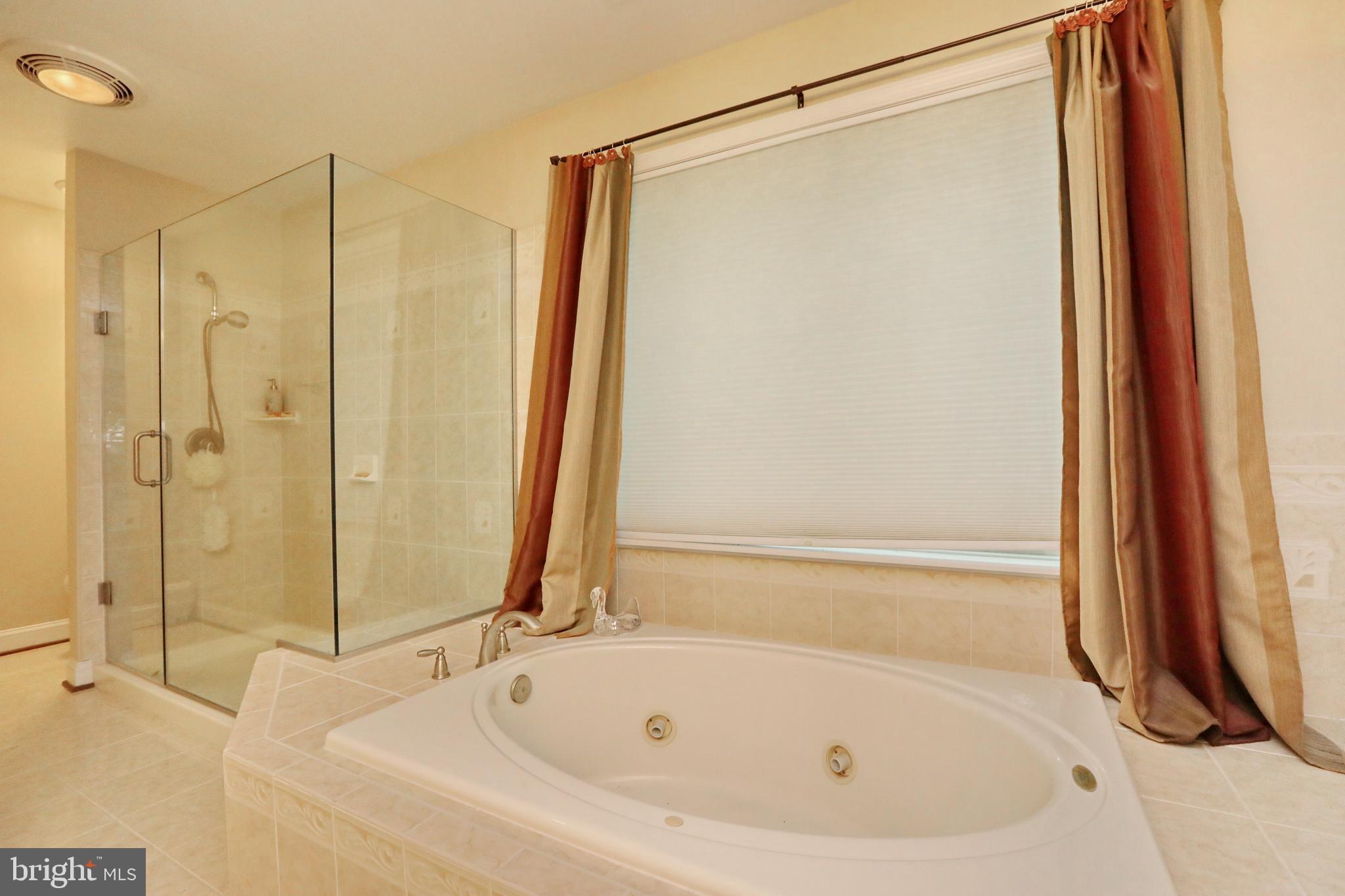 MOUNT EAGLE FARM - Residential