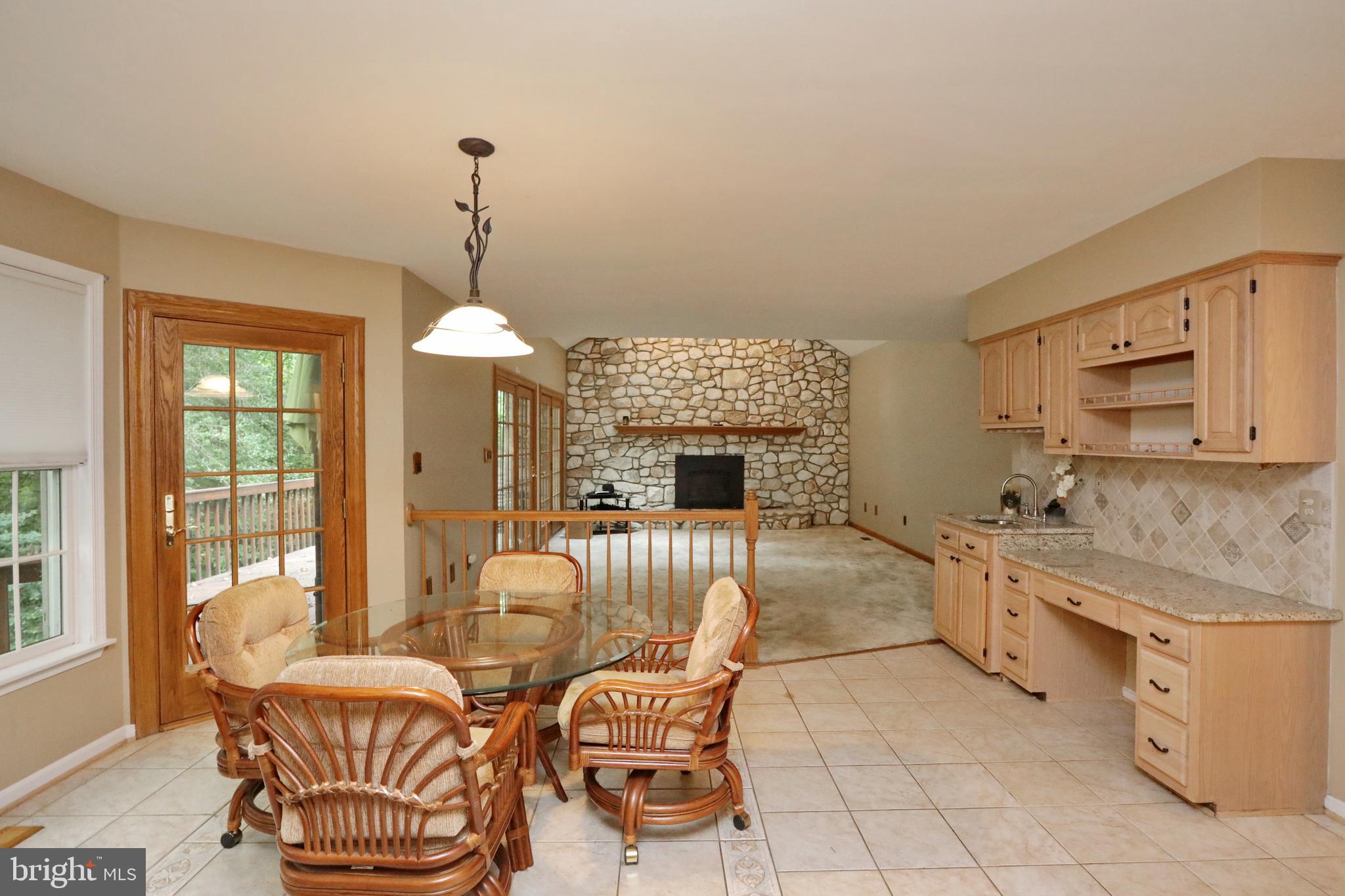 MOUNT EAGLE FARM - Residential