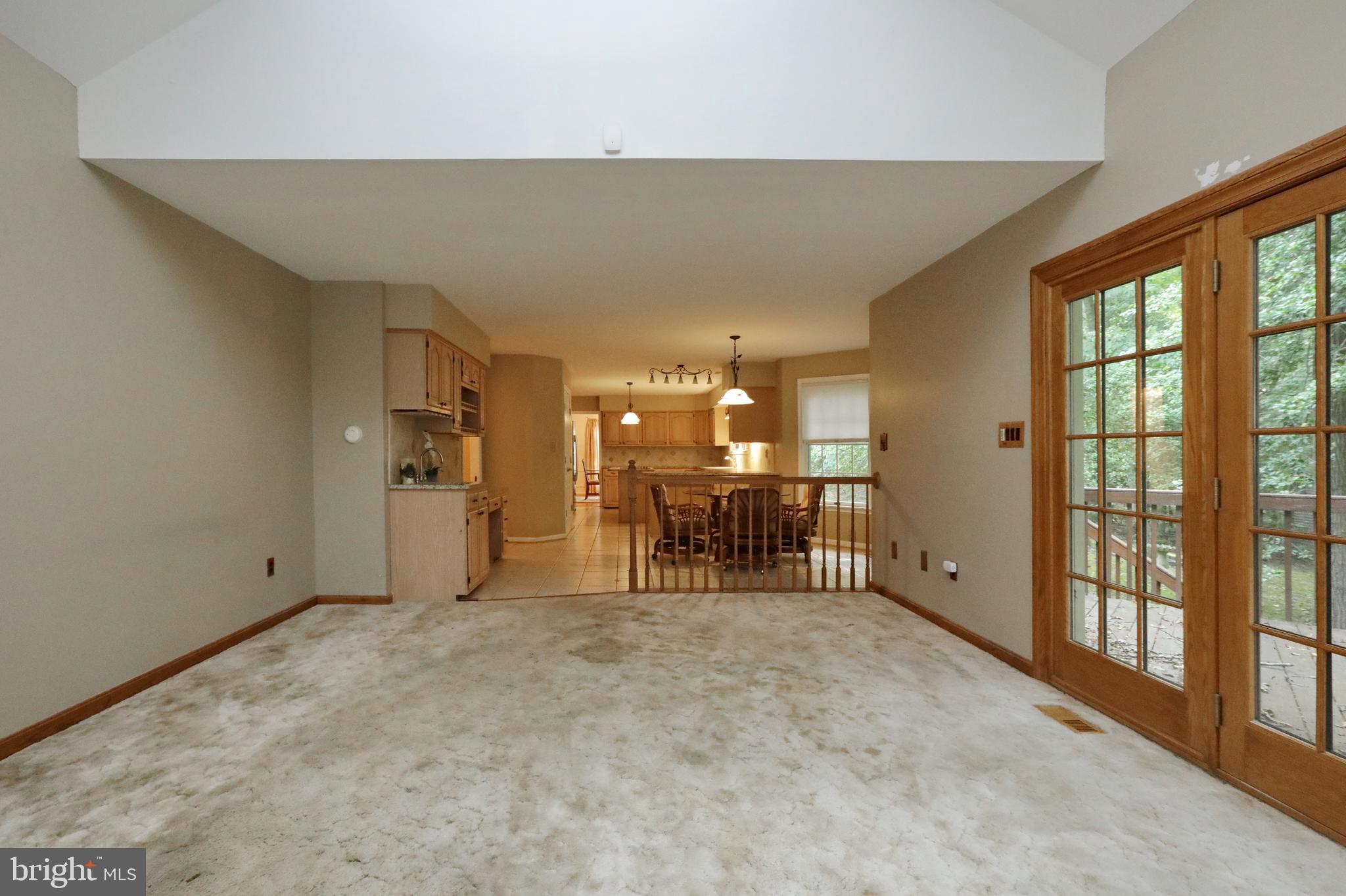 MOUNT EAGLE FARM - Residential