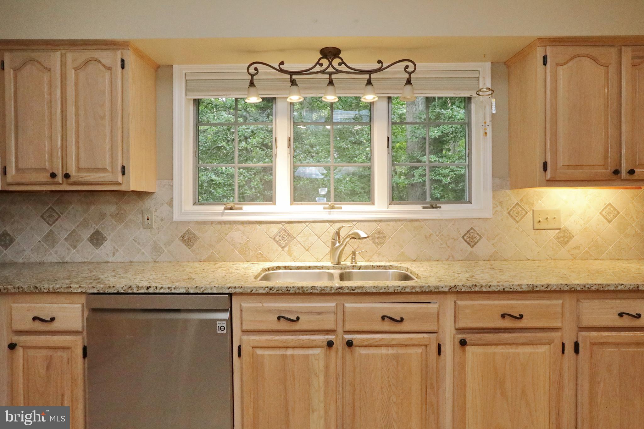 MOUNT EAGLE FARM - Residential