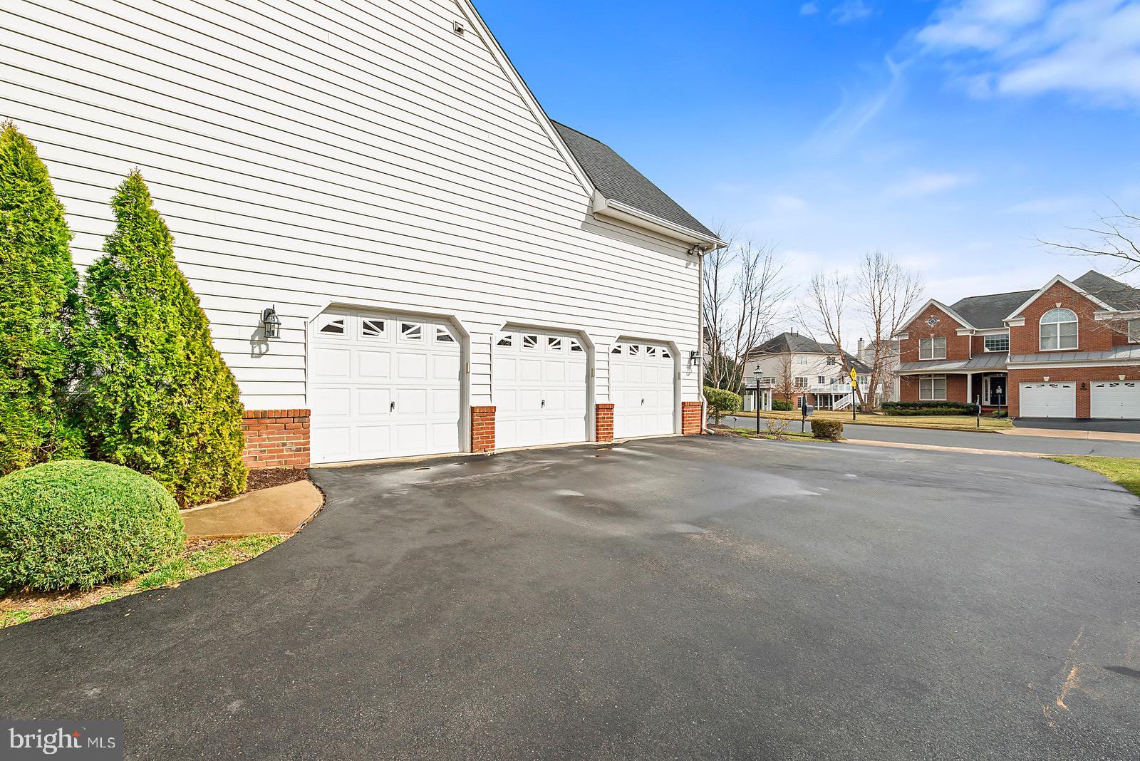 DOMINION VALLEY - Residential