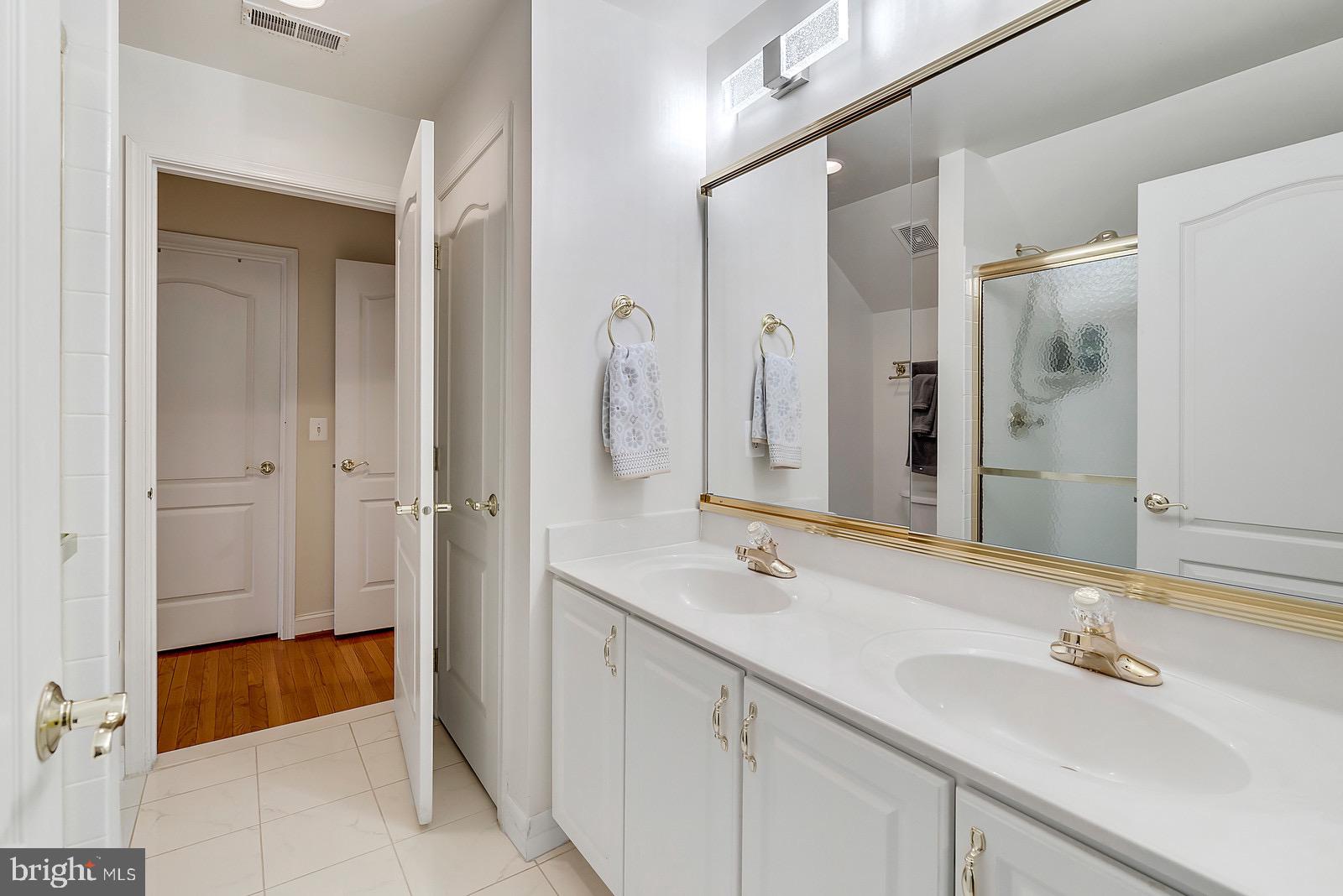 DOMINION VALLEY - Residential