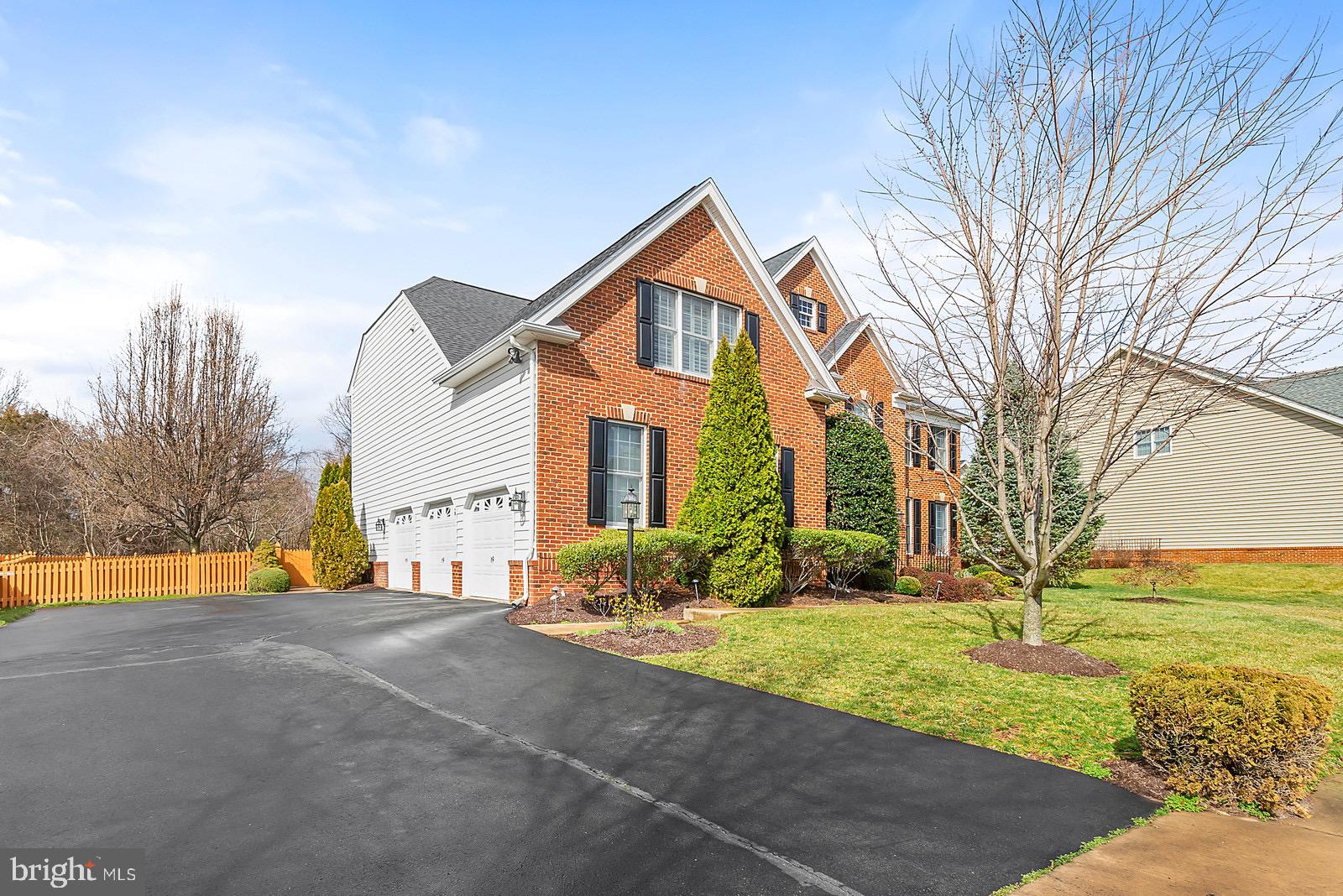 DOMINION VALLEY - Residential