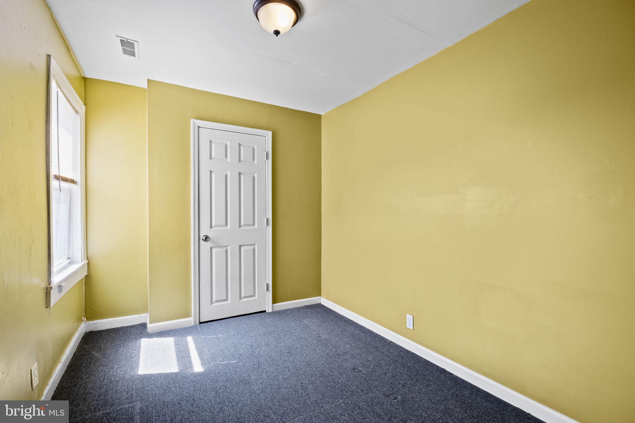 LUDLOW - Residential Lease