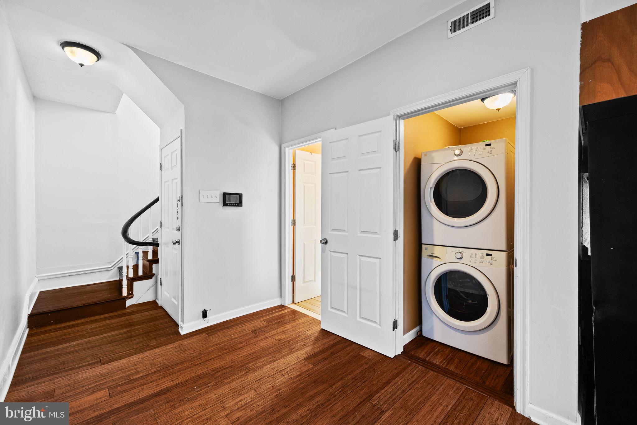 LUDLOW - Residential Lease