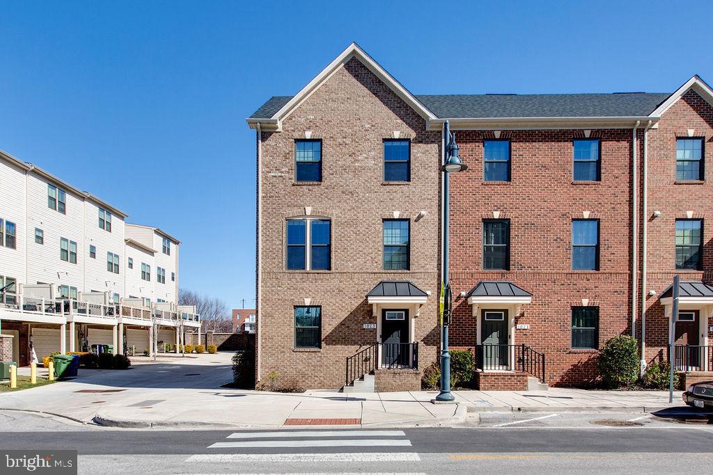 EAGER PARK TOWNHOMES - Residential