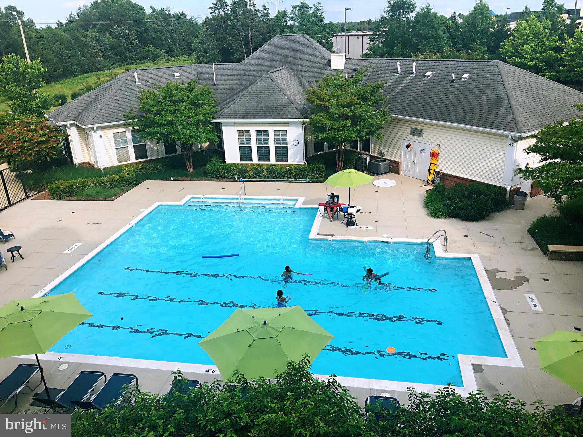 CHANTILLY PARK - Residential