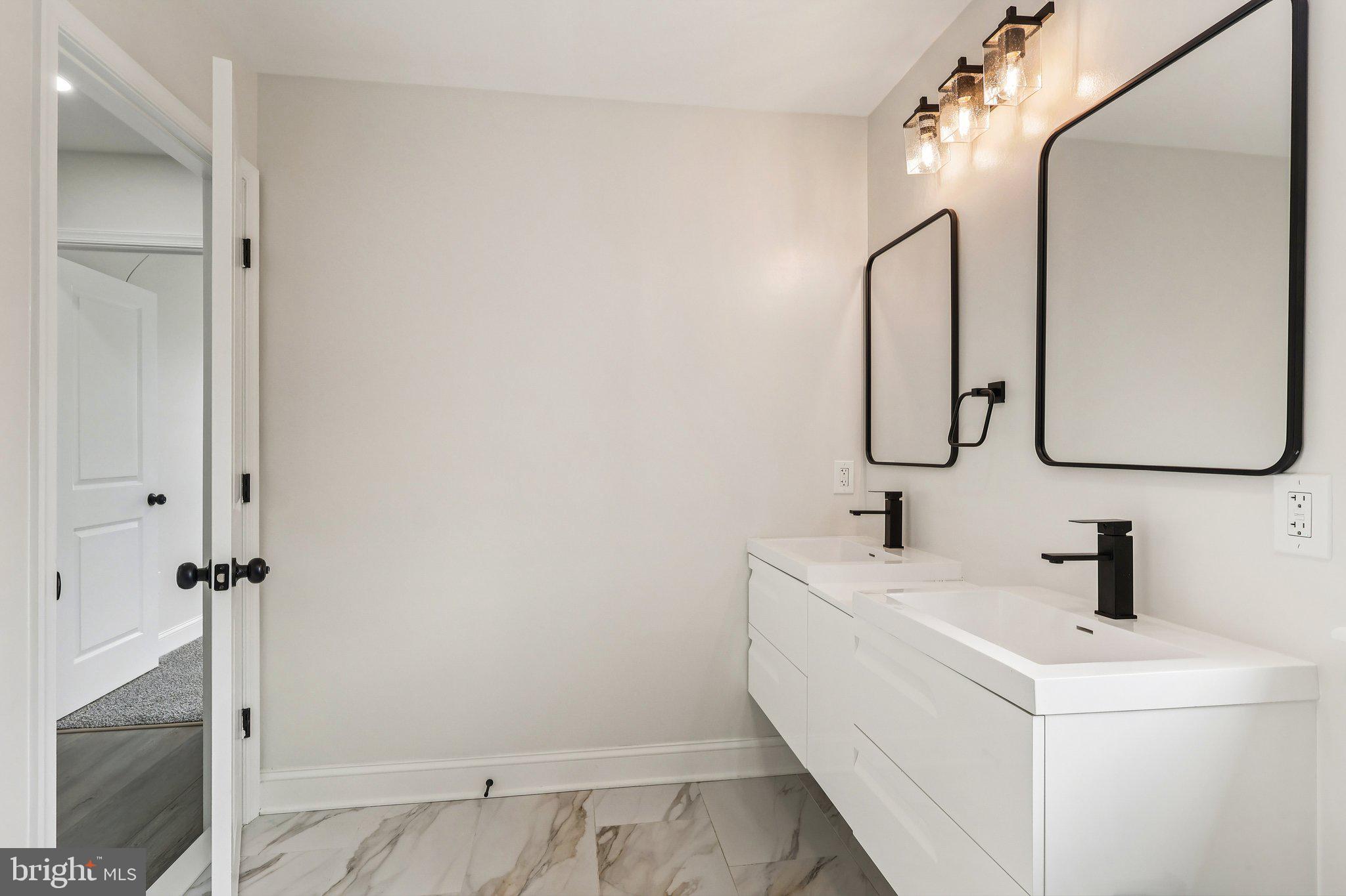 OAKFORD - Residential