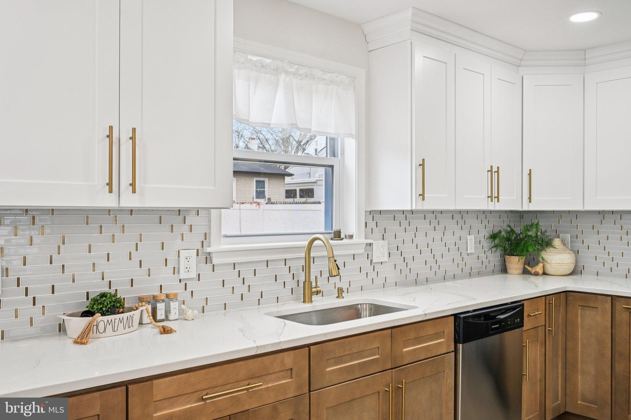 OAKFORD - Residential