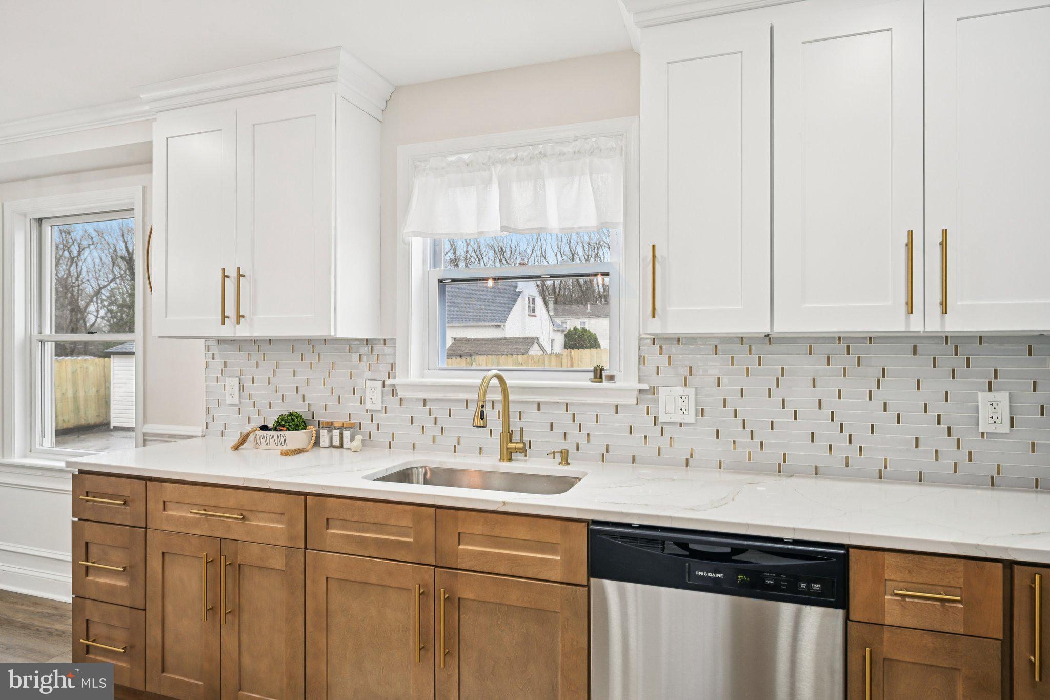 OAKFORD - Residential