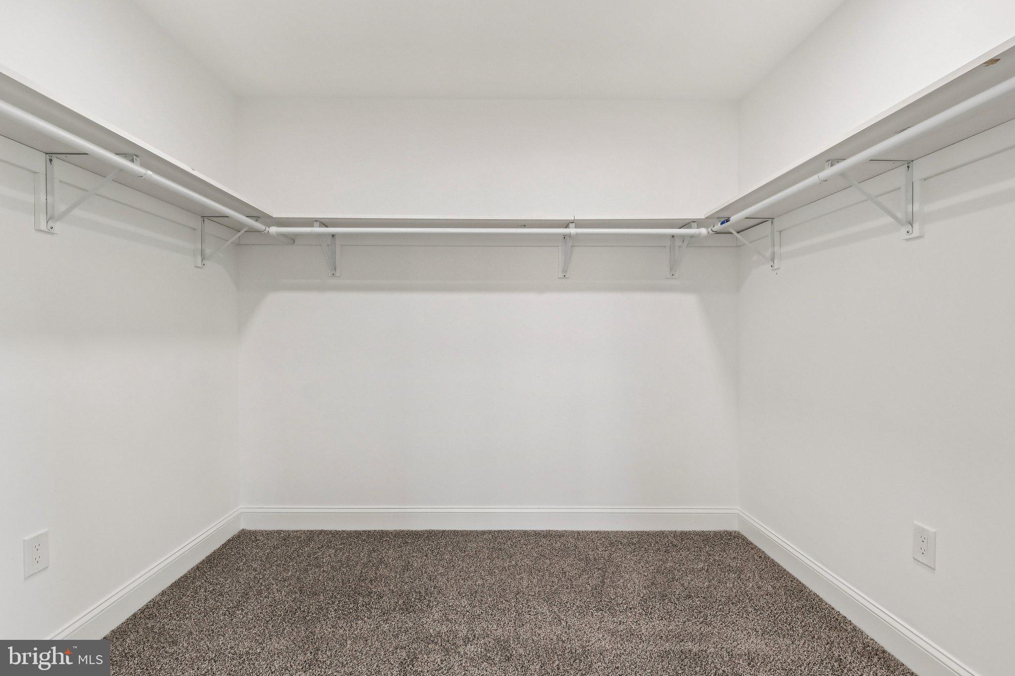 OAKFORD - Residential