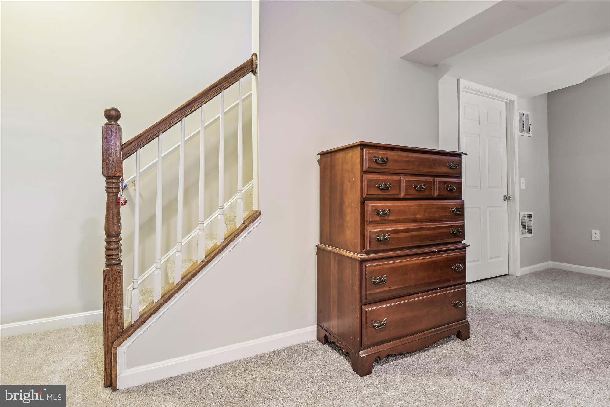 FURNACE HILLS - Residential