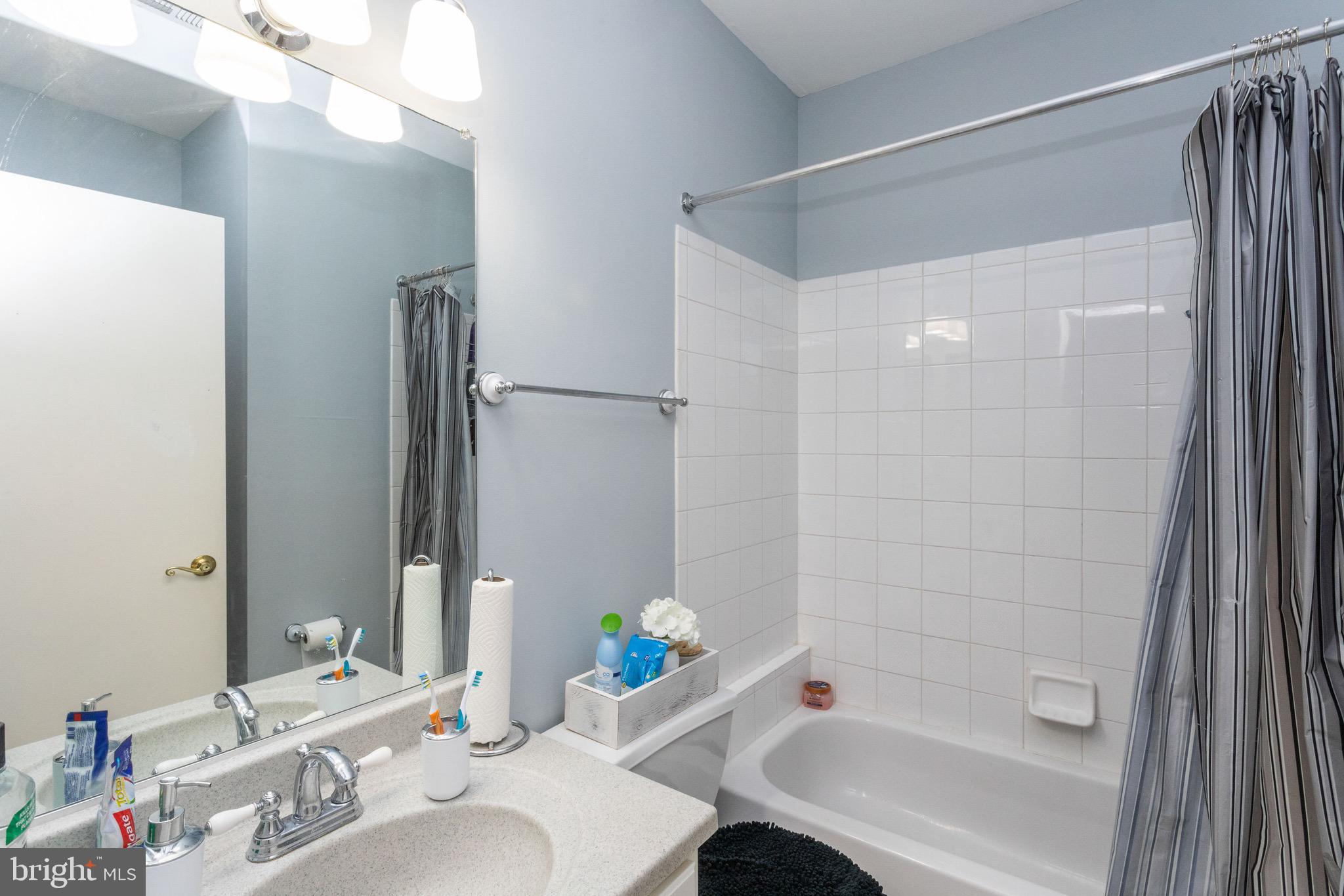 FEDERAL HILL HISTORIC DISTRICT - Residential Lease