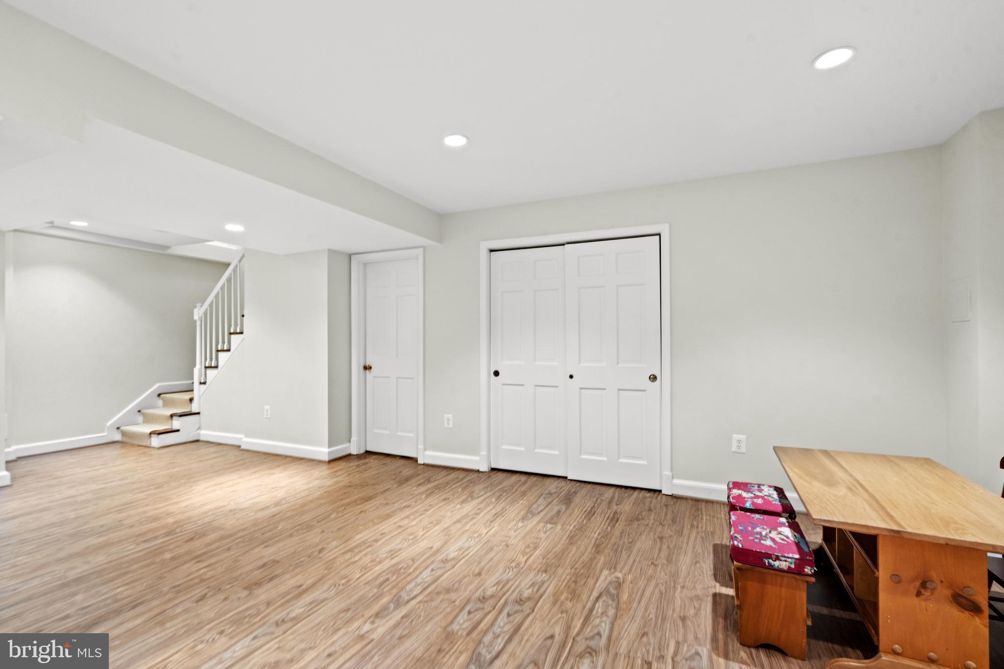 CHEVY CHASE - Residential