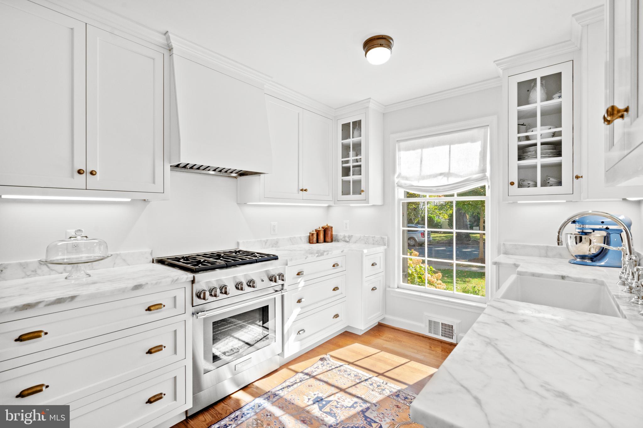 CHEVY CHASE - Residential