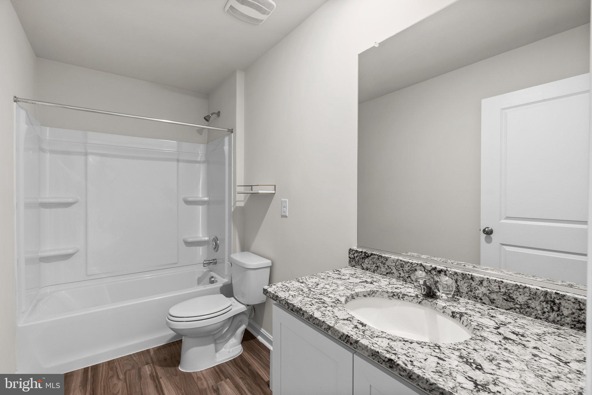 HILLSIDE MANOR - Residential