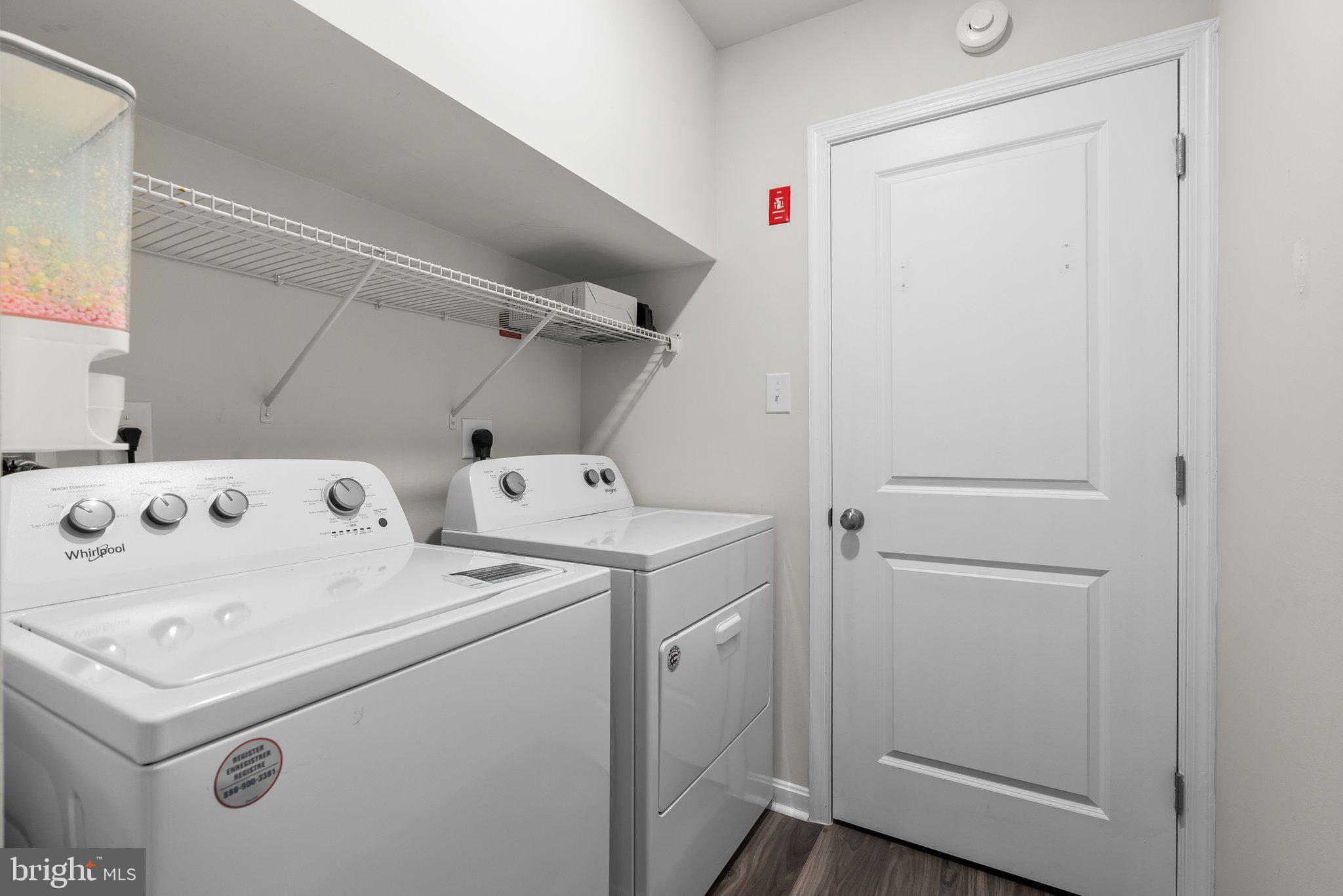 HILLSIDE MANOR - Residential