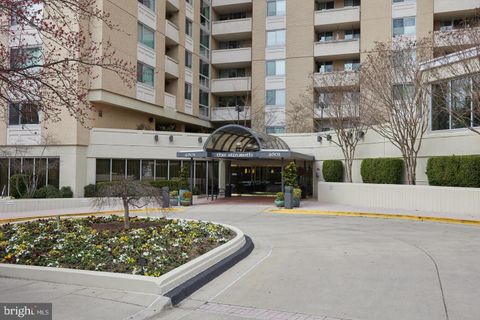 Photo of 4601 N Park Avenue #521-W, Chevy Chase, MD 20815 (MLS # MDMC2137578)