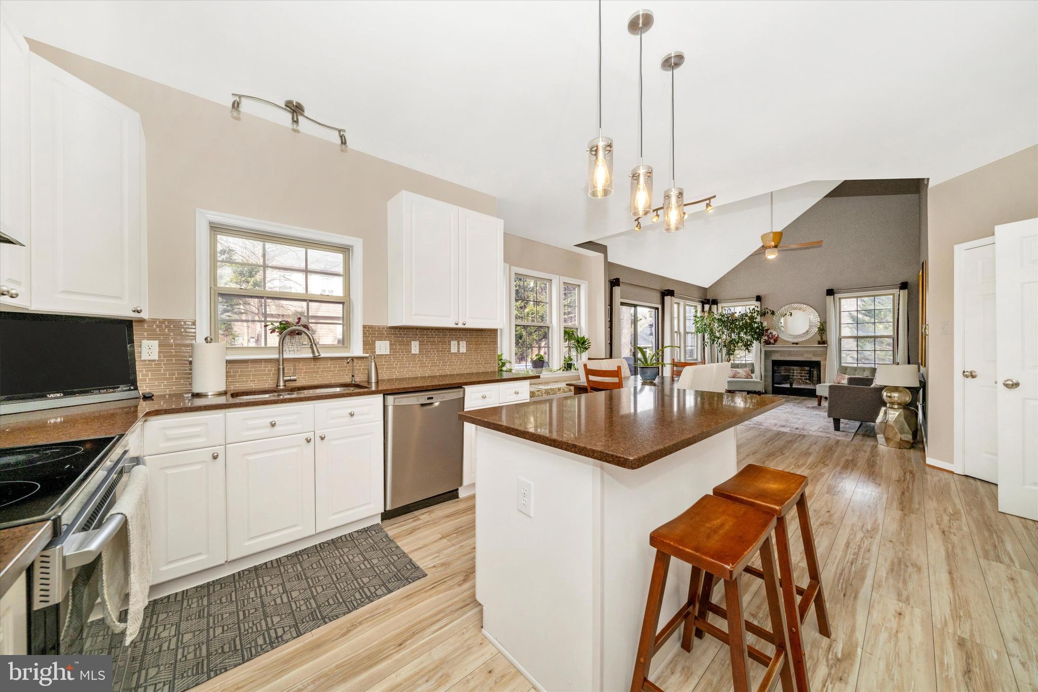 THE MEADOWS - Residential