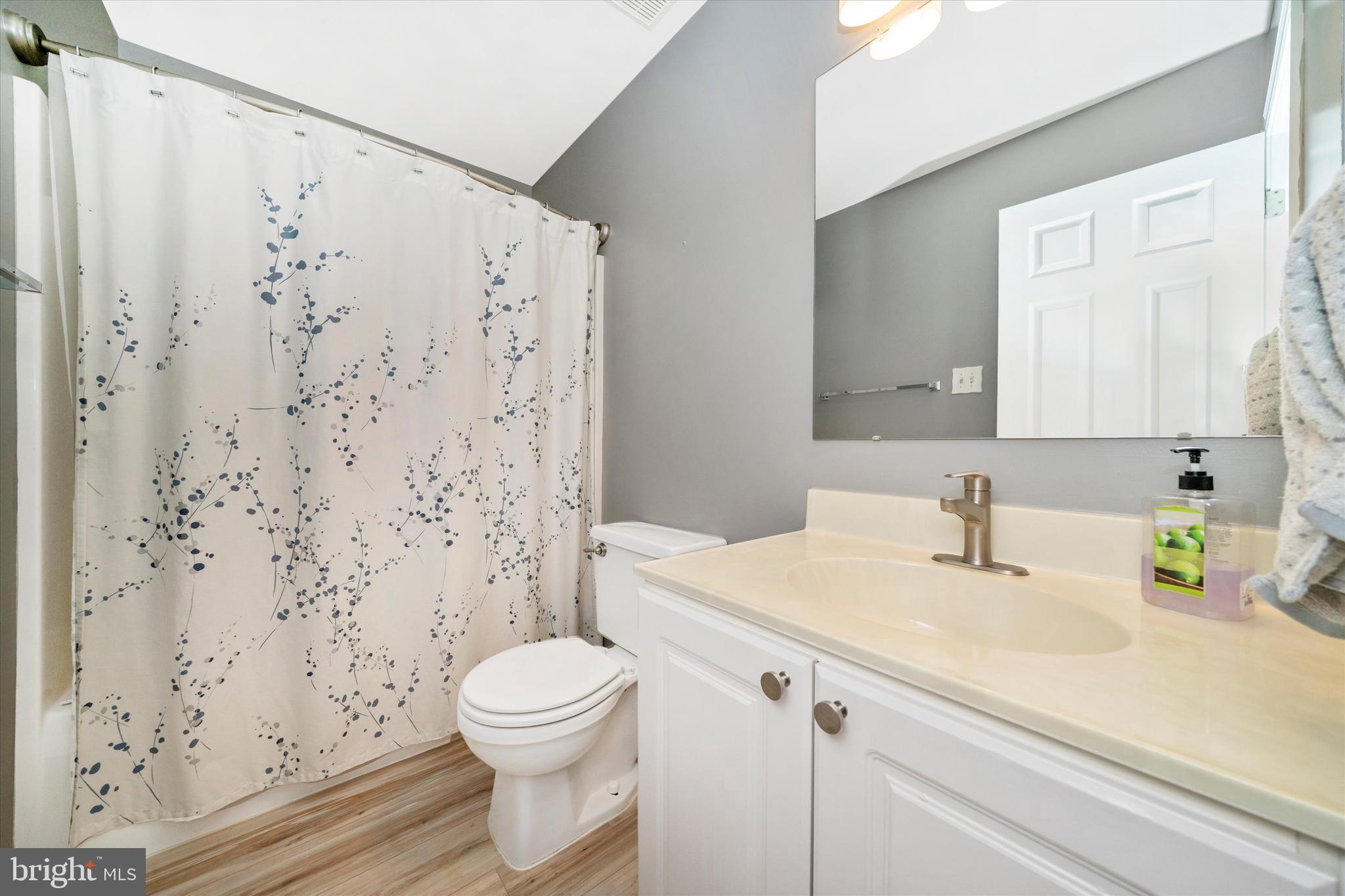 THE MEADOWS - Residential