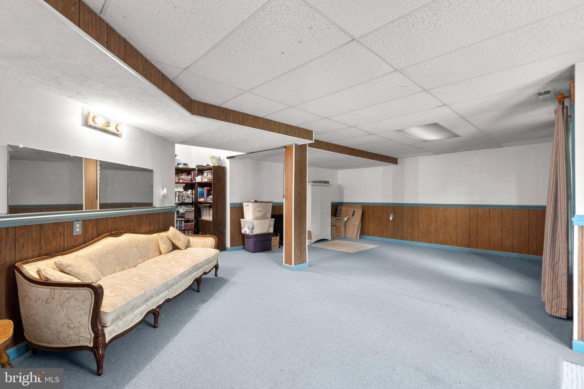 HOMELAND VILLAGE - Residential