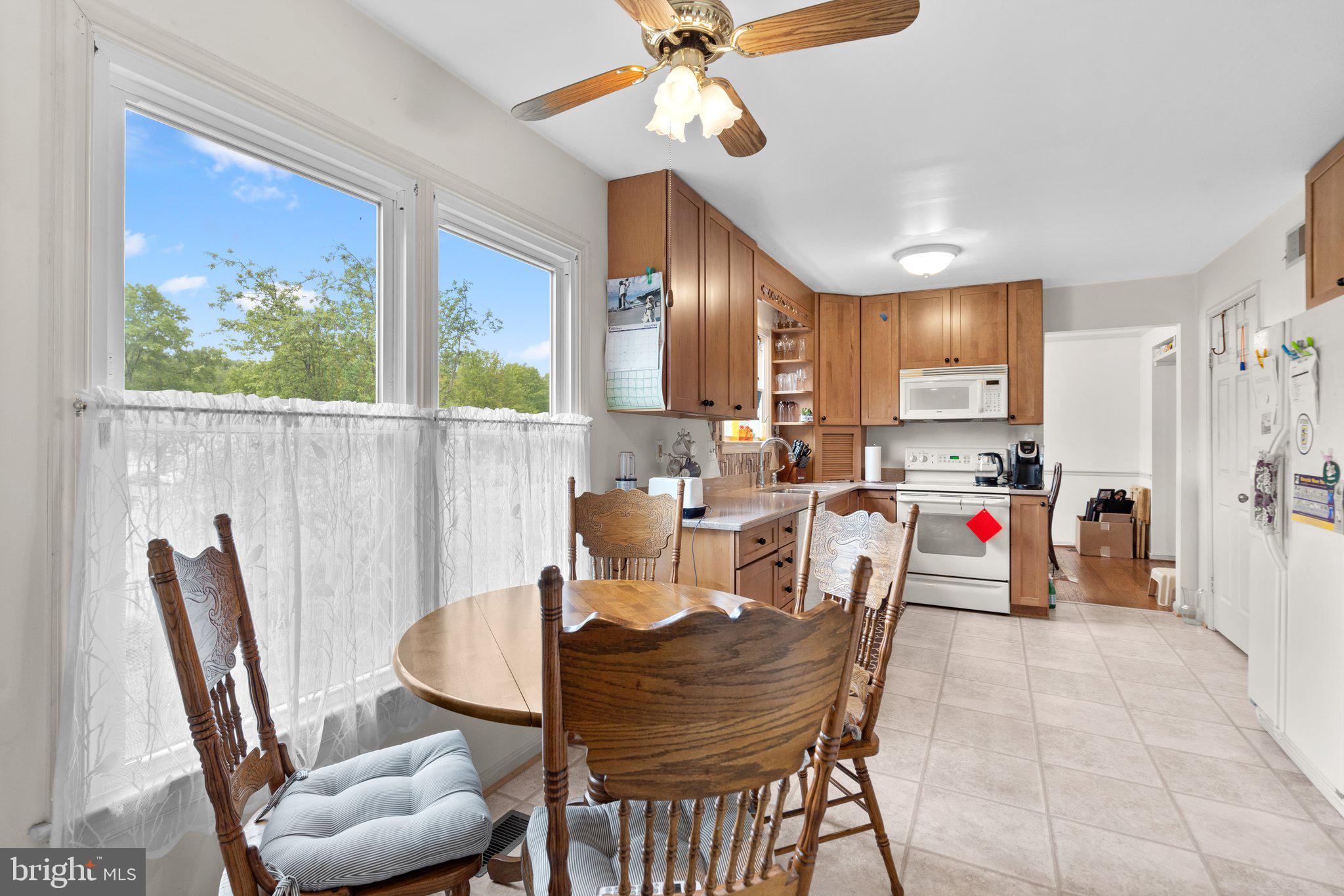 HOMELAND VILLAGE - Residential