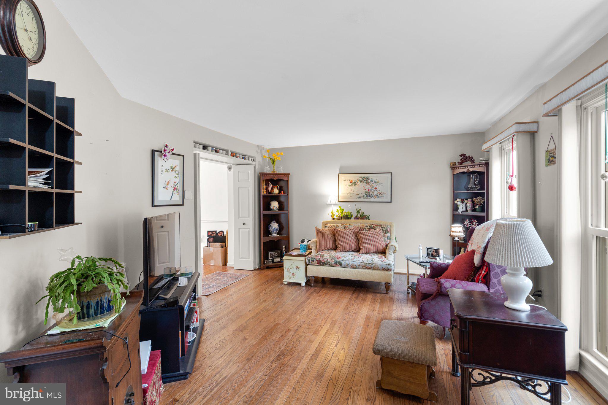 HOMELAND VILLAGE - Residential