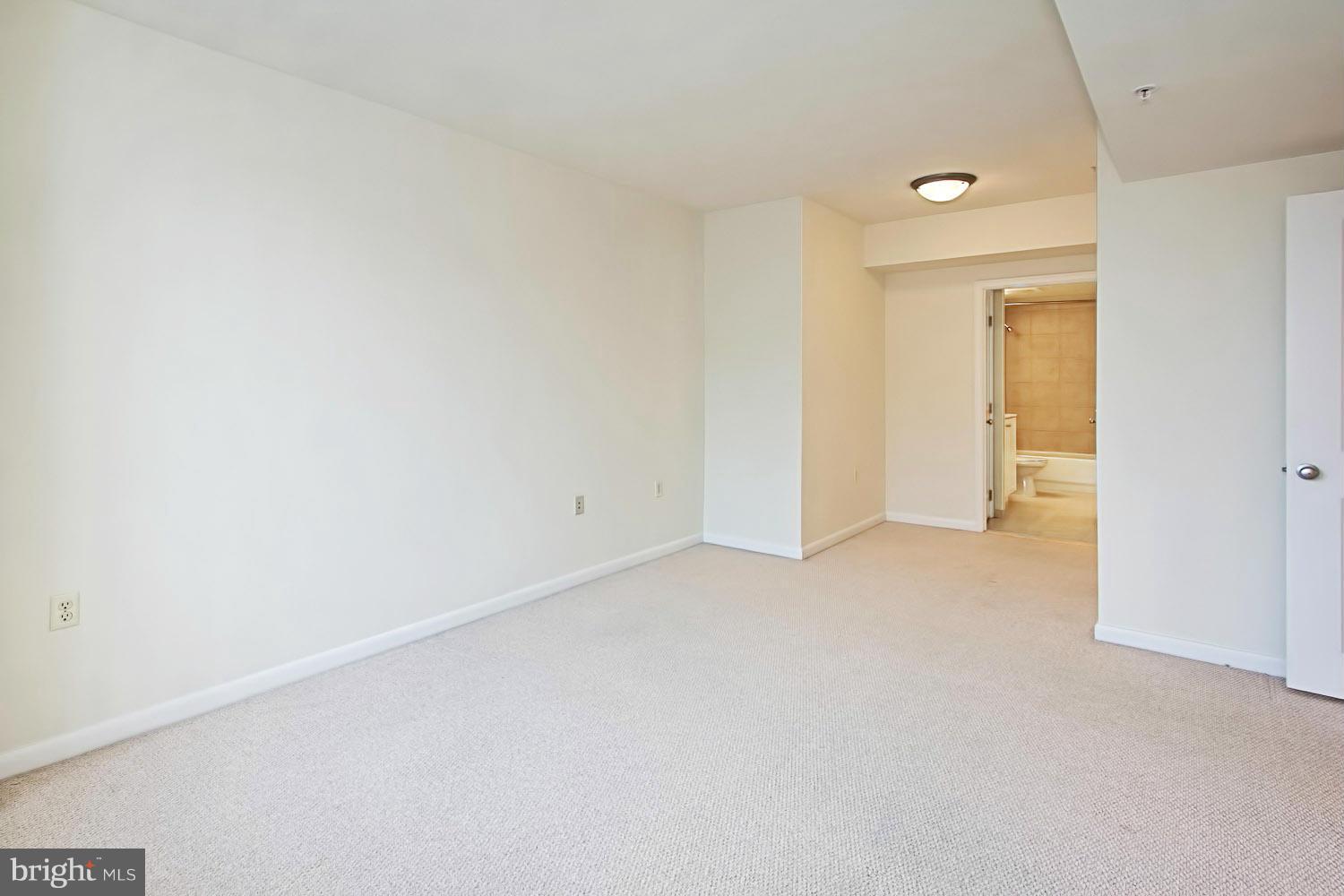 CONTINENTAL - Residential Lease