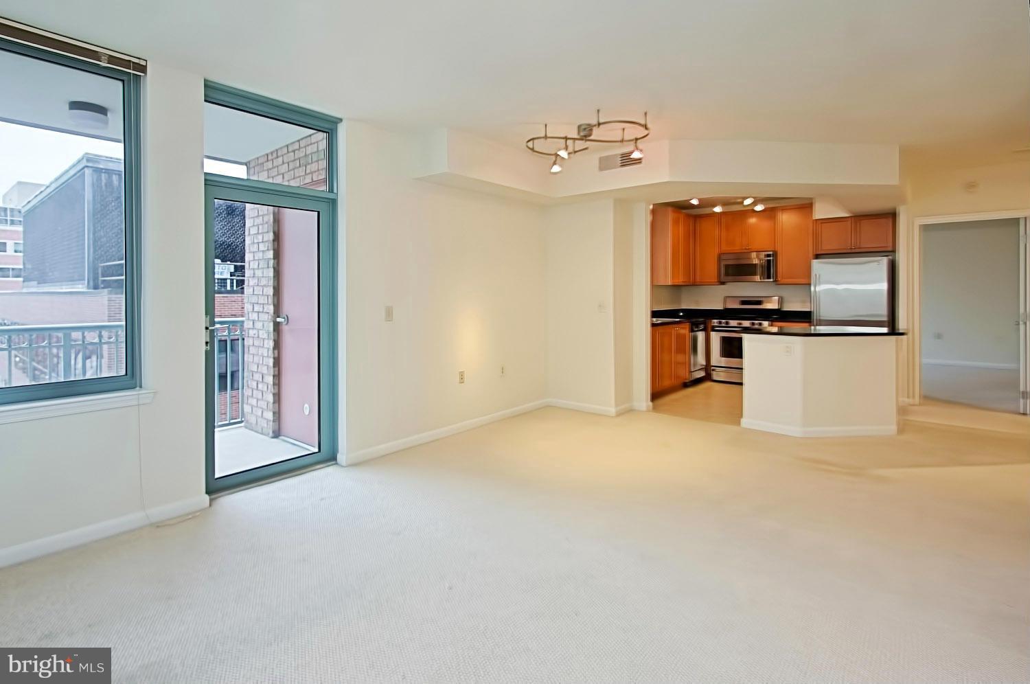 CONTINENTAL - Residential Lease