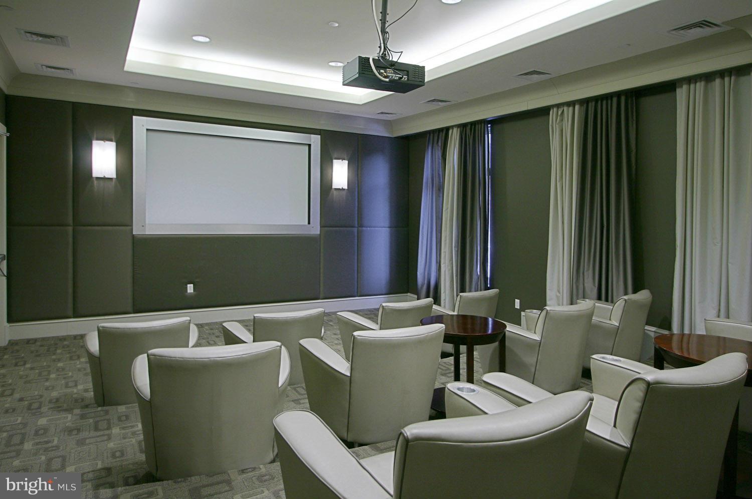 CONTINENTAL - Residential Lease