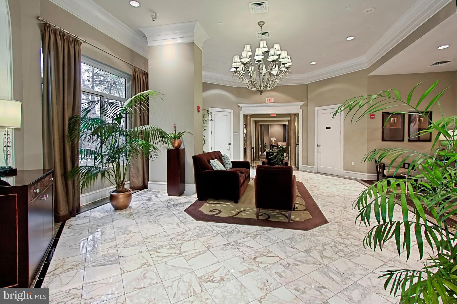 CONTINENTAL - Residential Lease