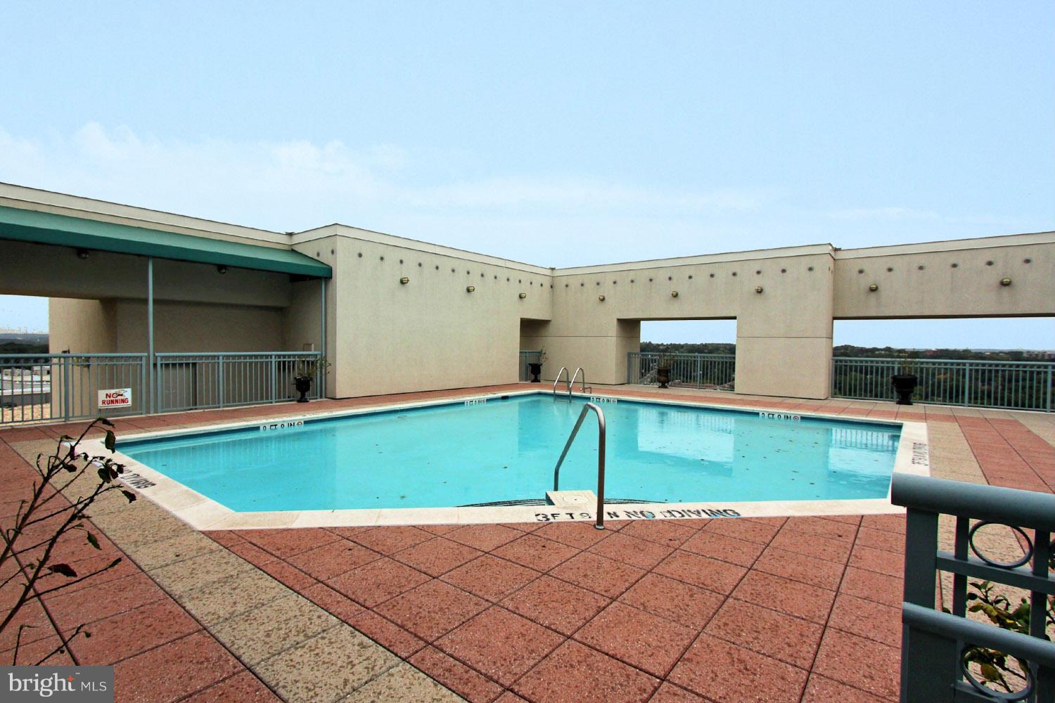 CONTINENTAL - Residential Lease