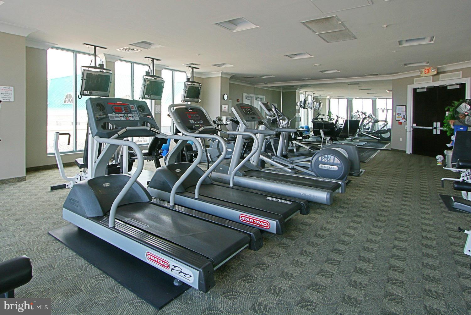 CONTINENTAL - Residential Lease