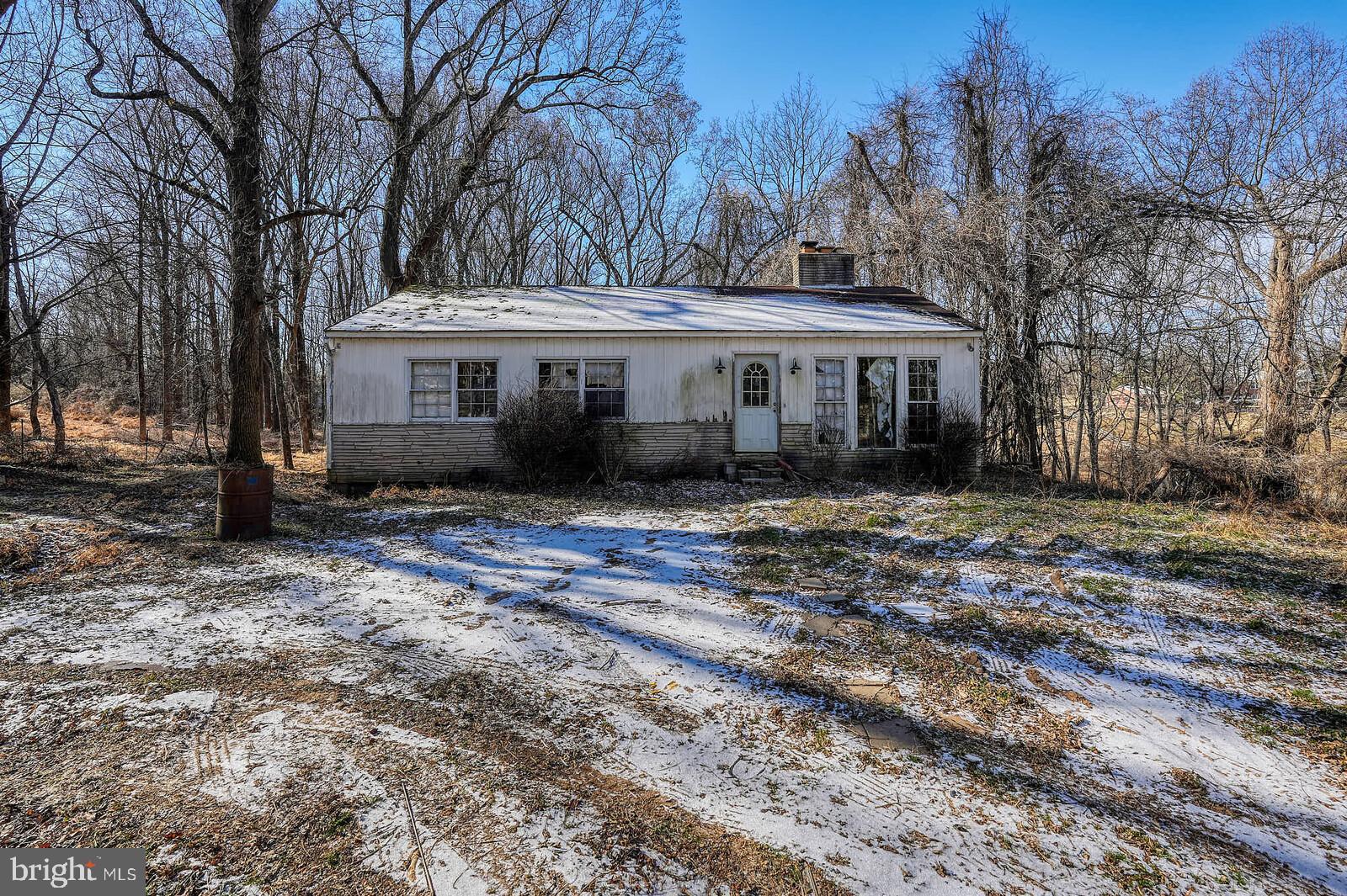 COLESVILLE OUTSIDE - Residential