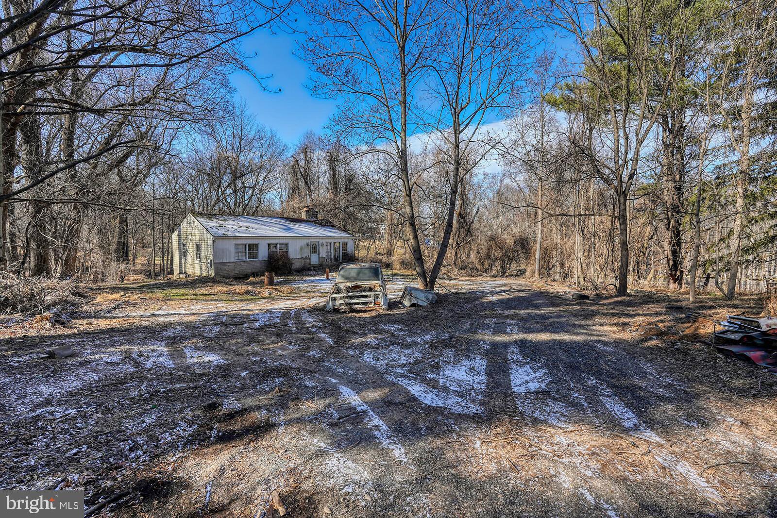 COLESVILLE OUTSIDE - Residential