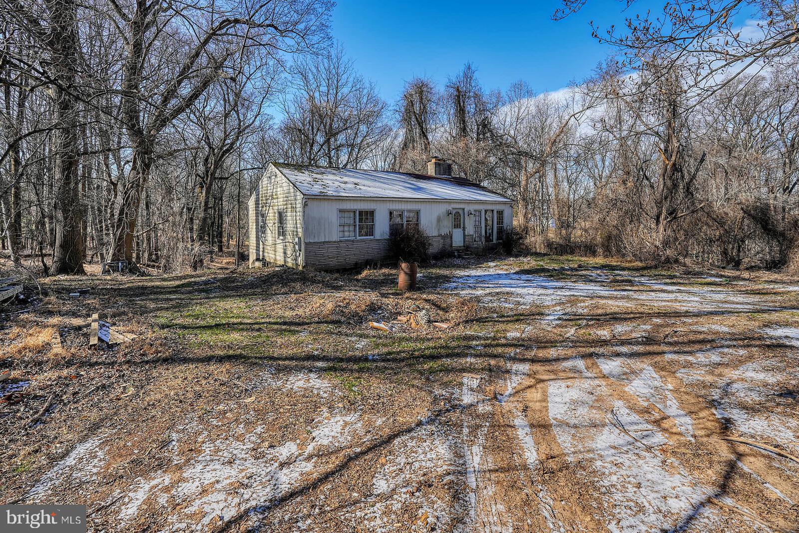 COLESVILLE OUTSIDE - Residential