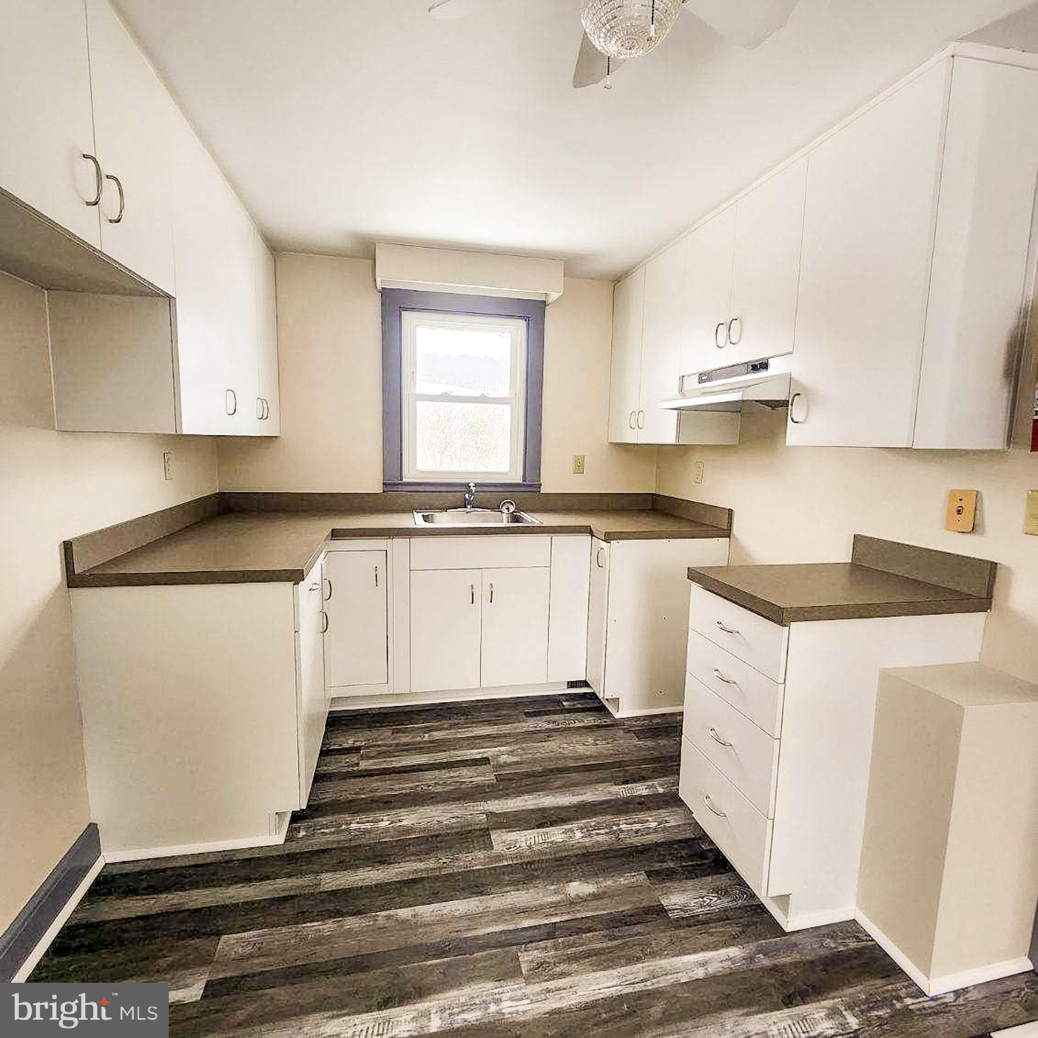 106 CRESCENT HILL ROAD