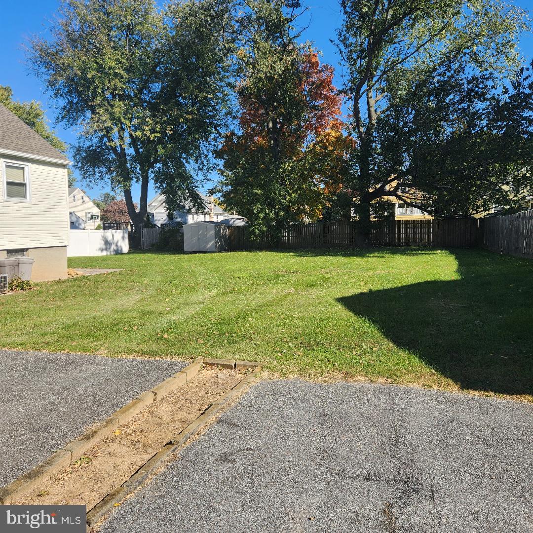 CATONSVILLE MANOR - Residential