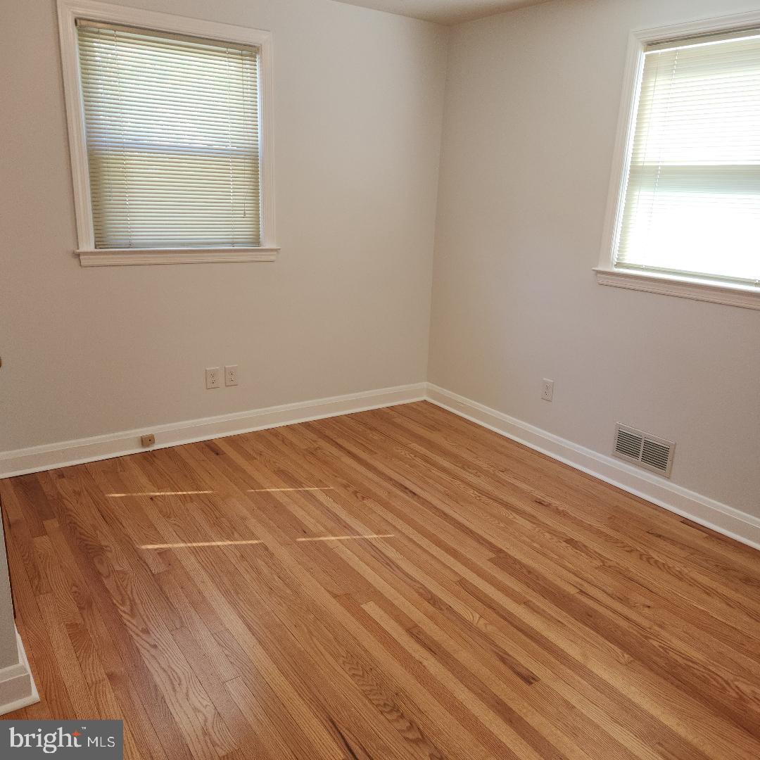 CATONSVILLE MANOR - Residential