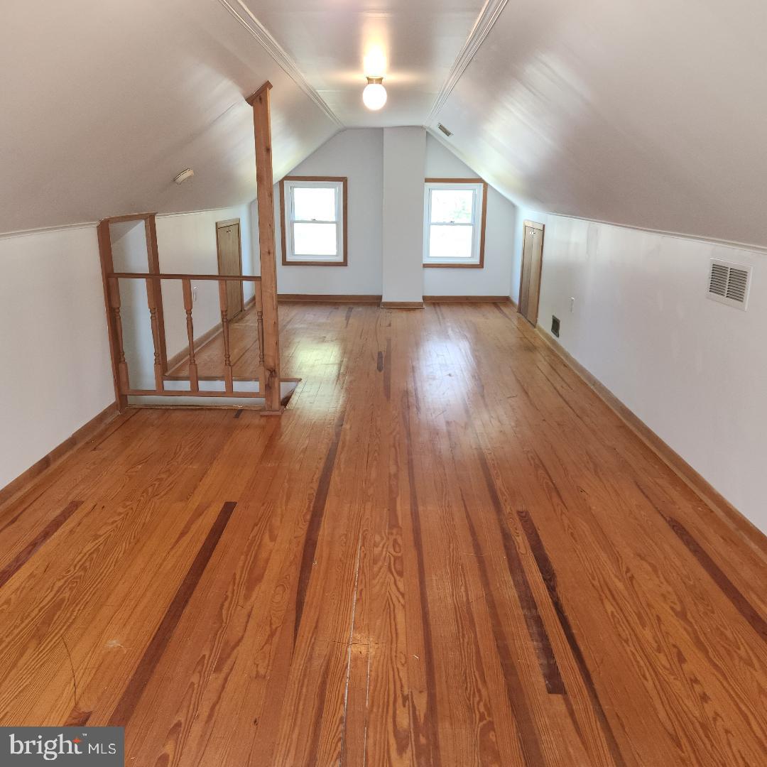 CATONSVILLE MANOR - Residential