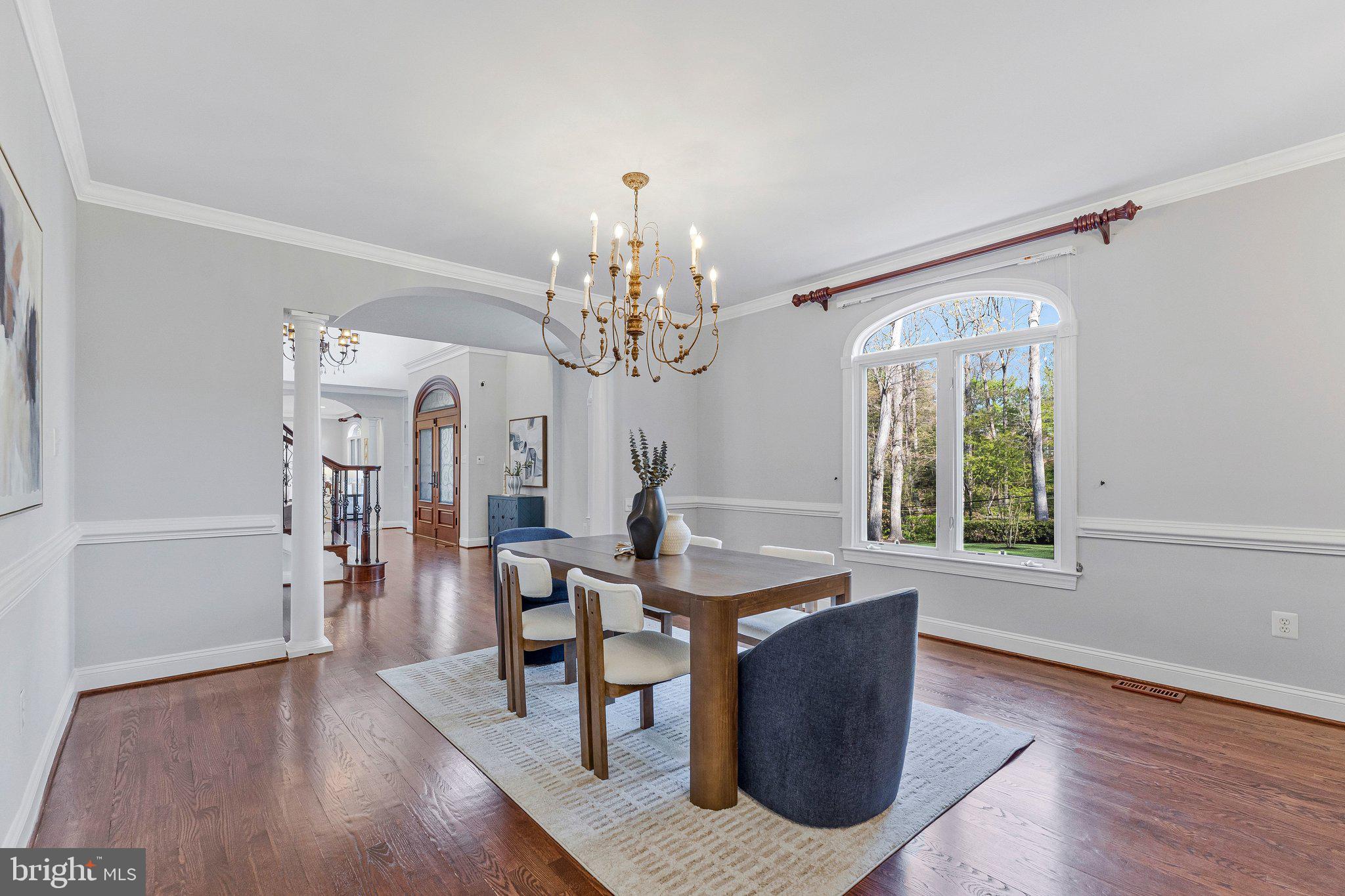 WOODSIDE ESTATES - Residential