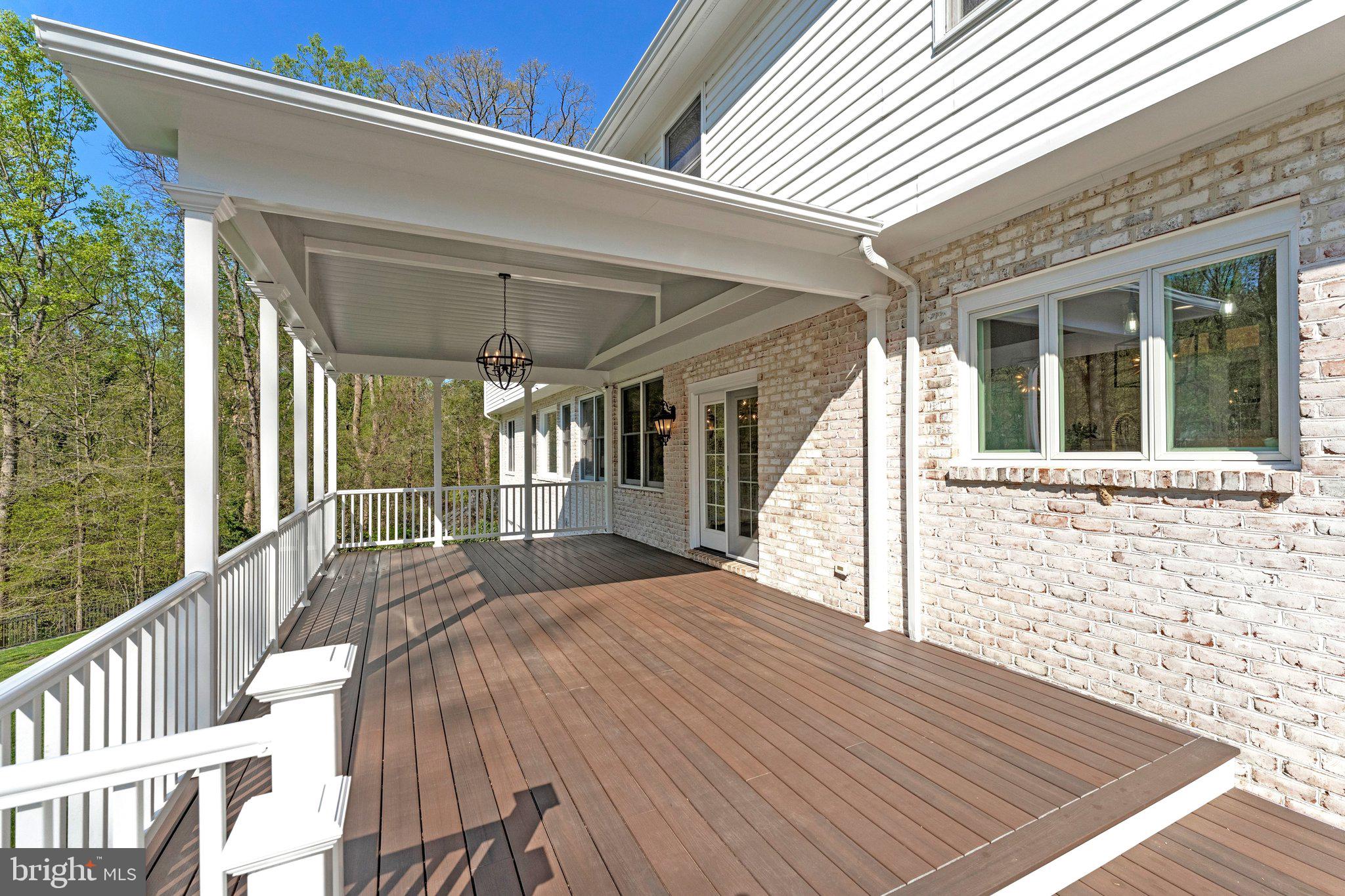 WOODSIDE ESTATES - Residential