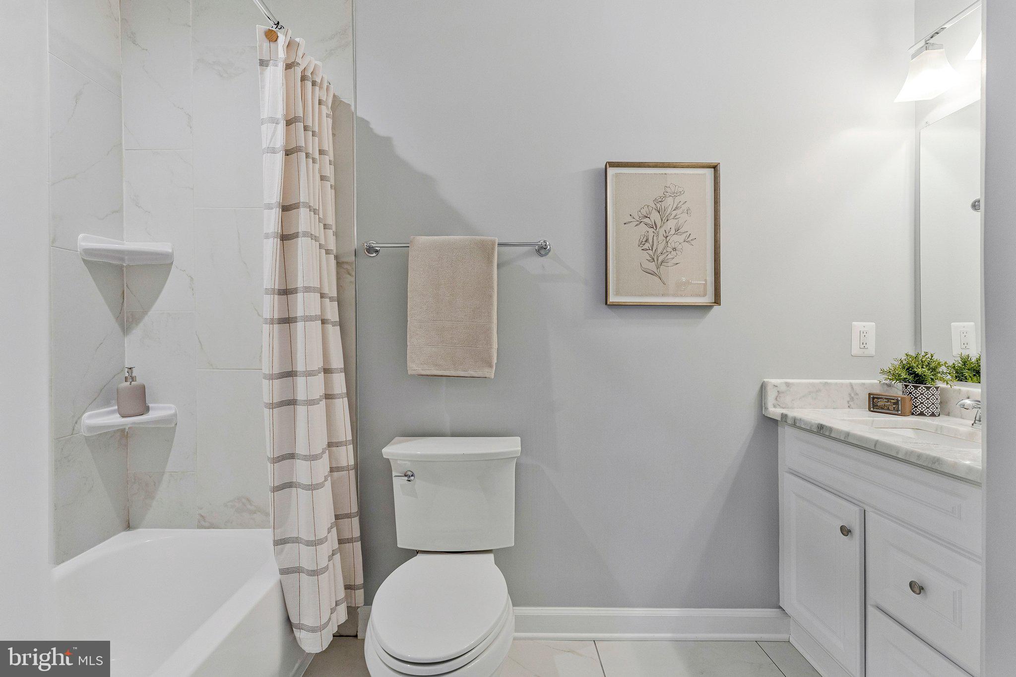 WOODSIDE ESTATES - Residential