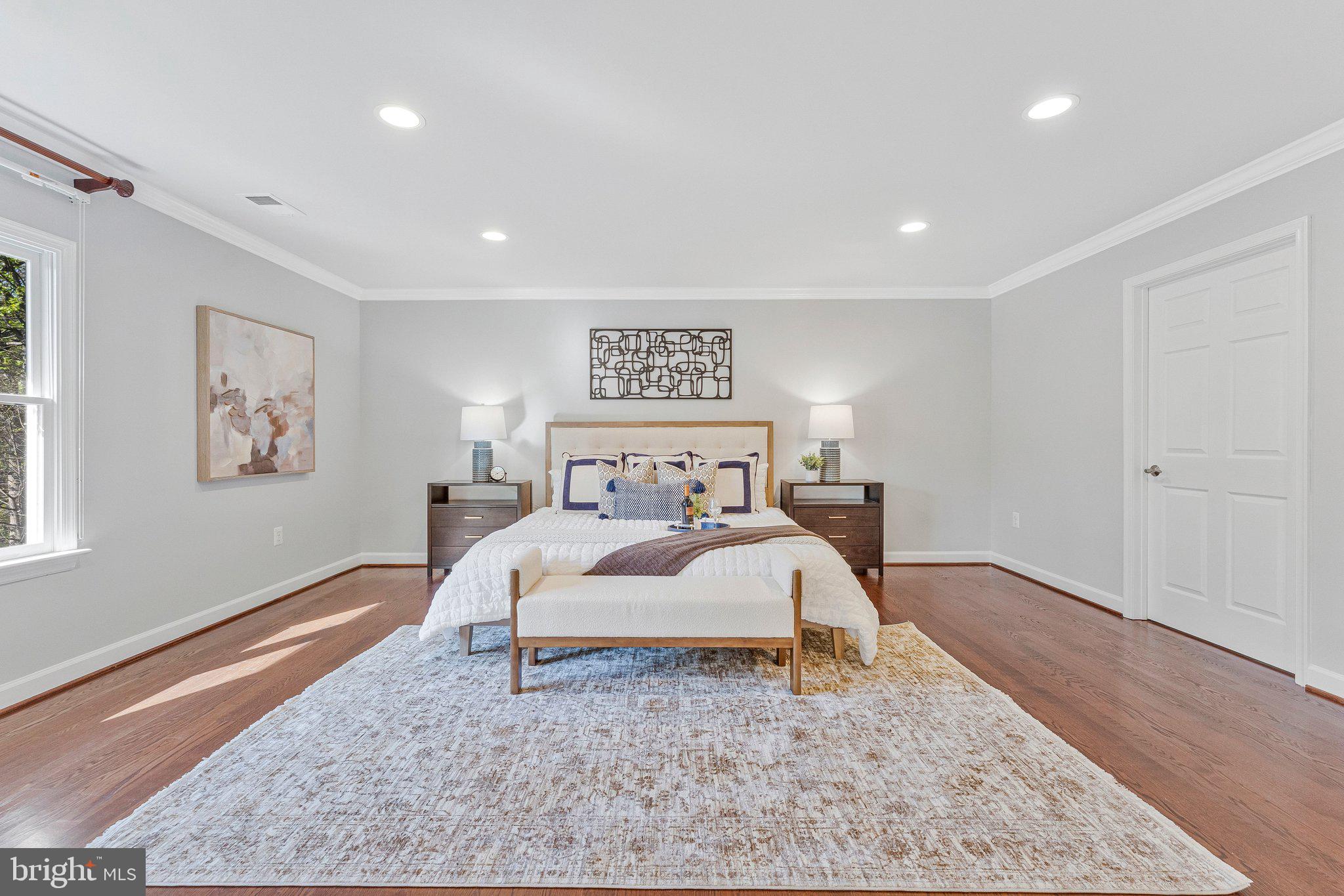 WOODSIDE ESTATES - Residential