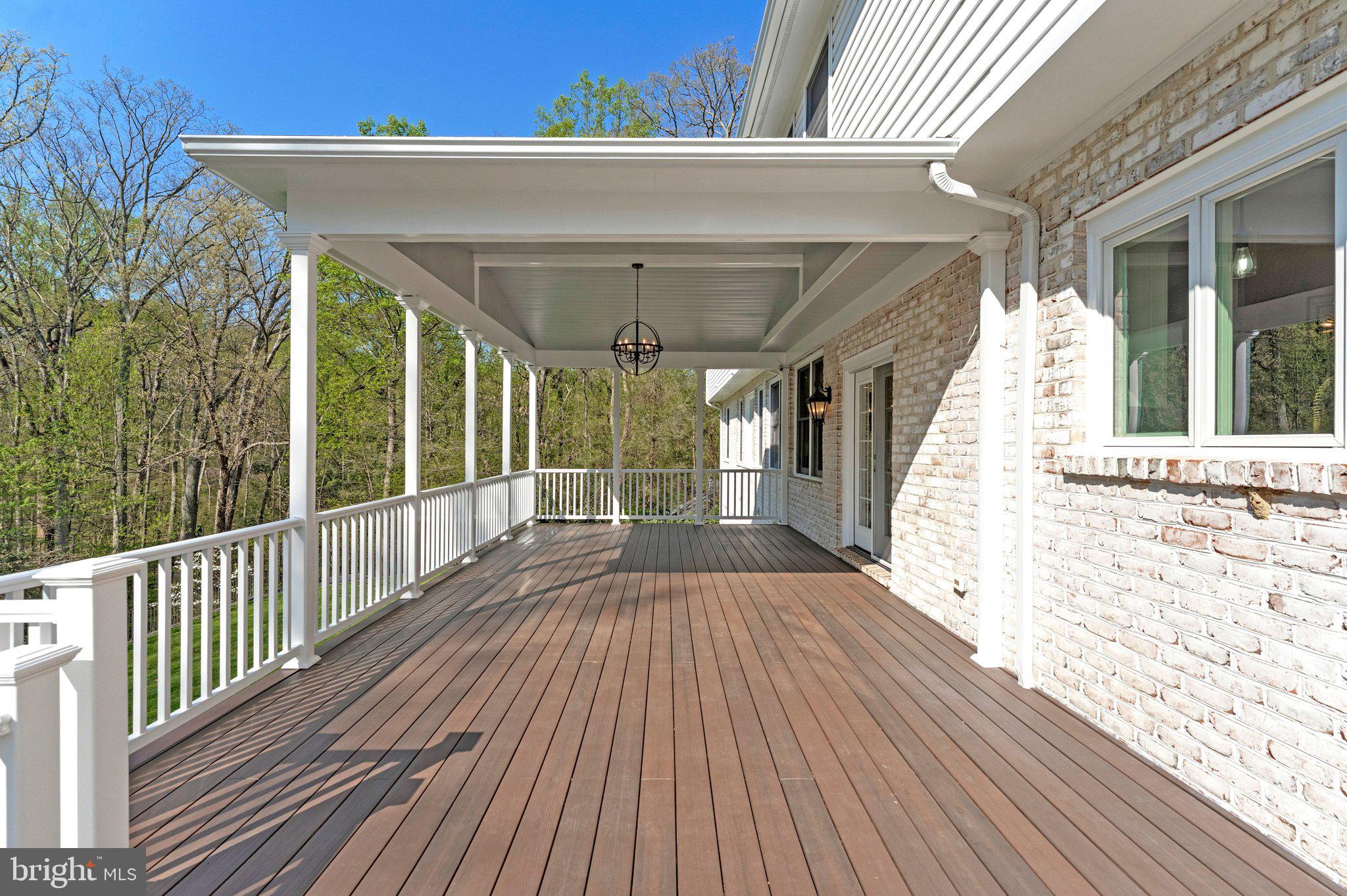 WOODSIDE ESTATES - Residential