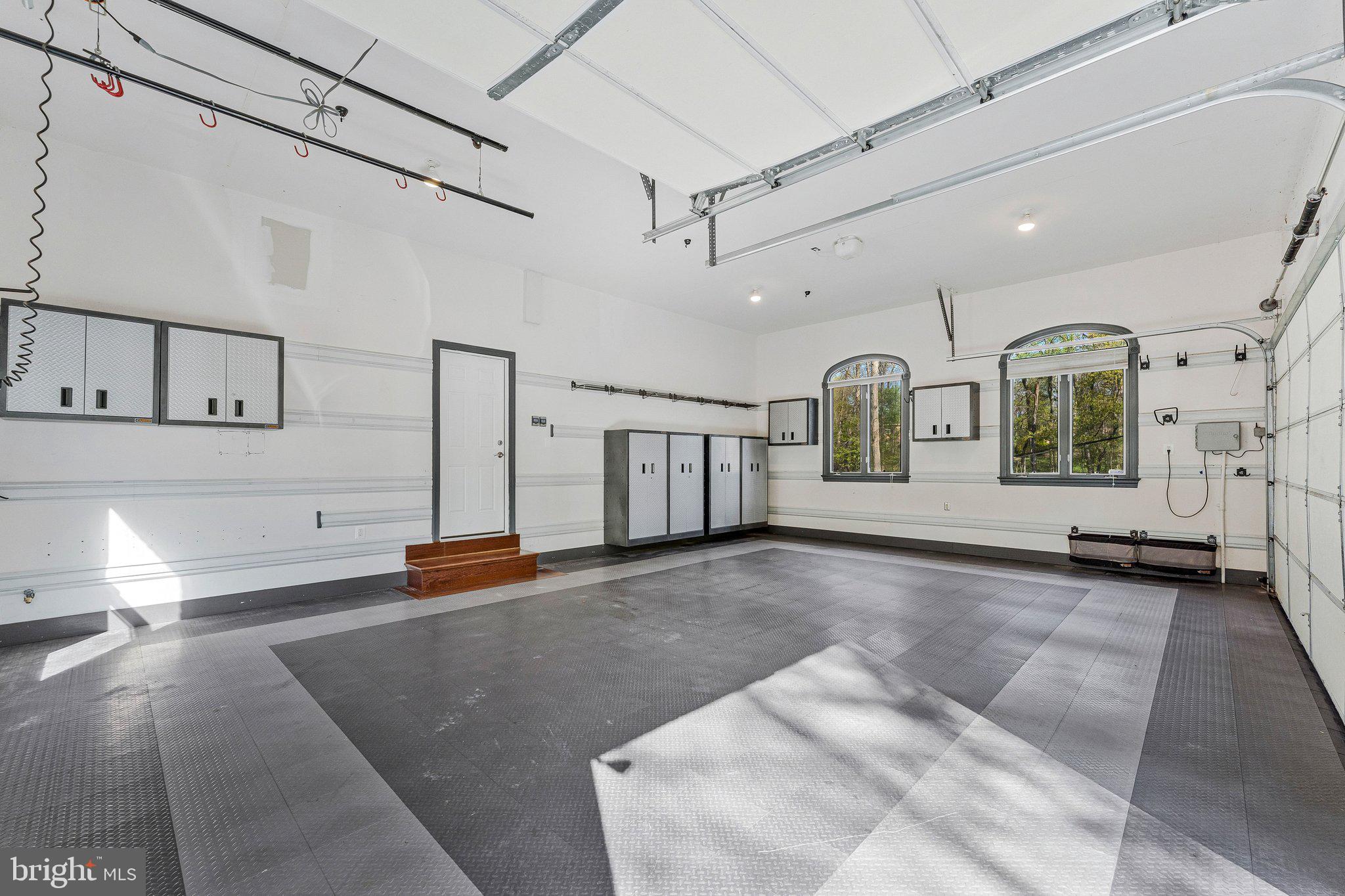 WOODSIDE ESTATES - Residential