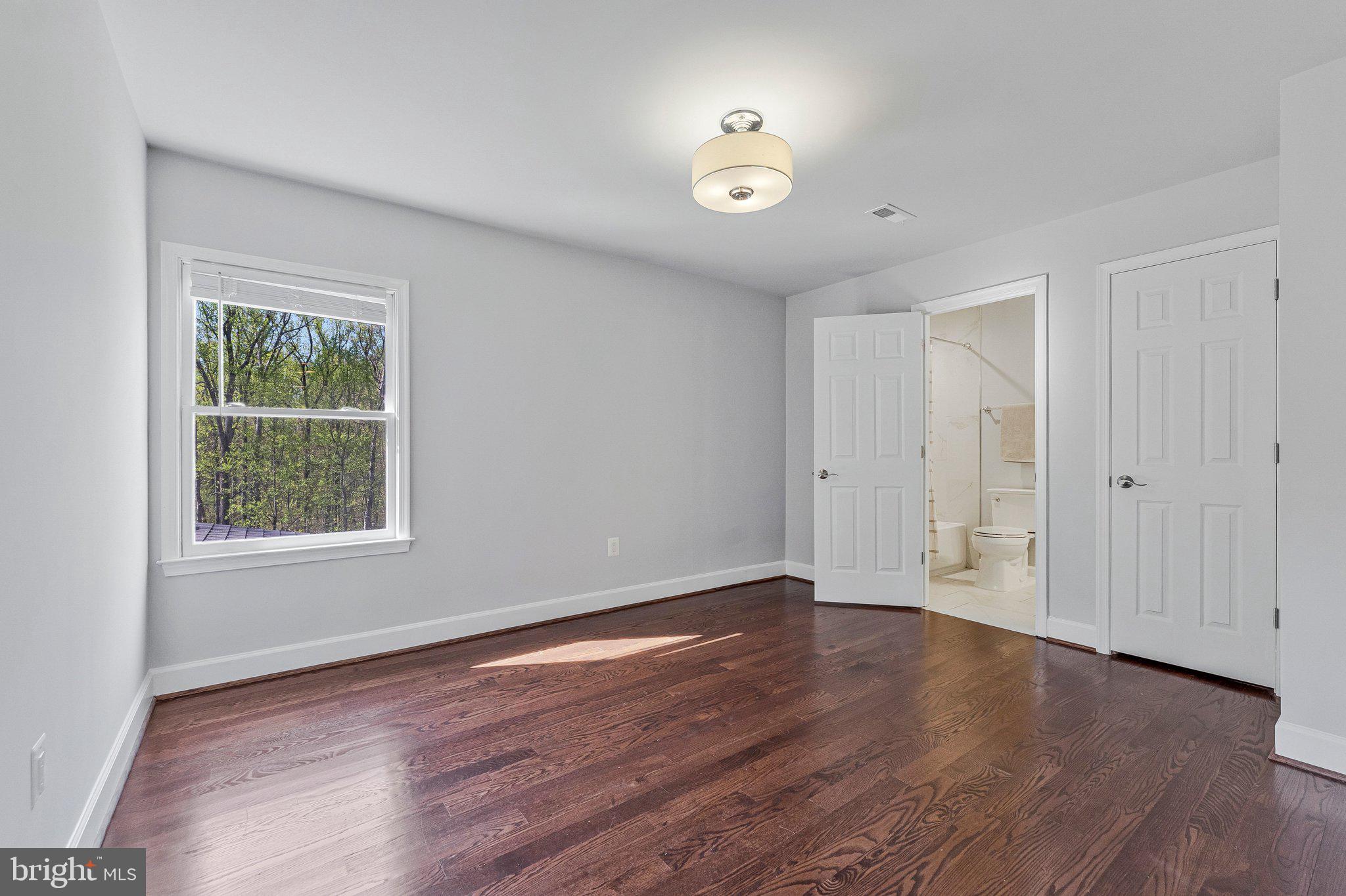 WOODSIDE ESTATES - Residential