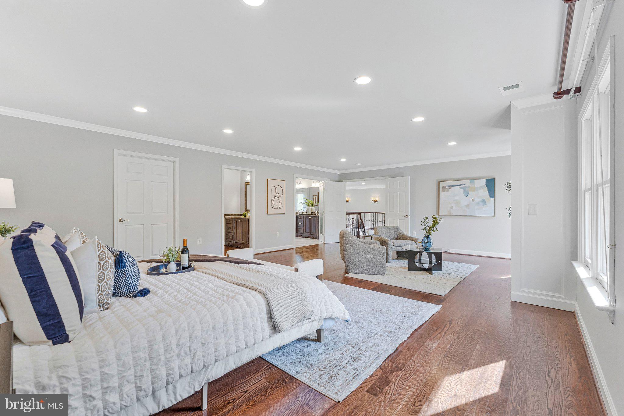 WOODSIDE ESTATES - Residential